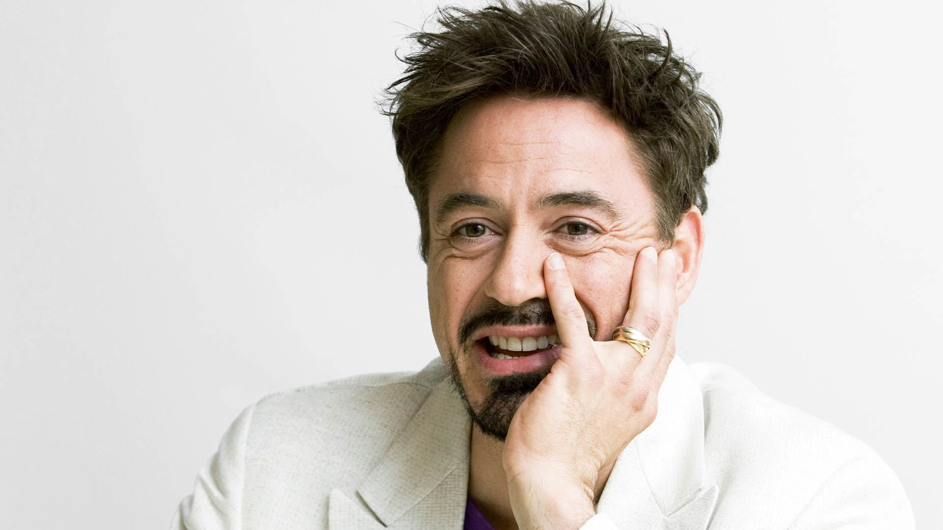 2020-12-robert-downey-jr-white-photo