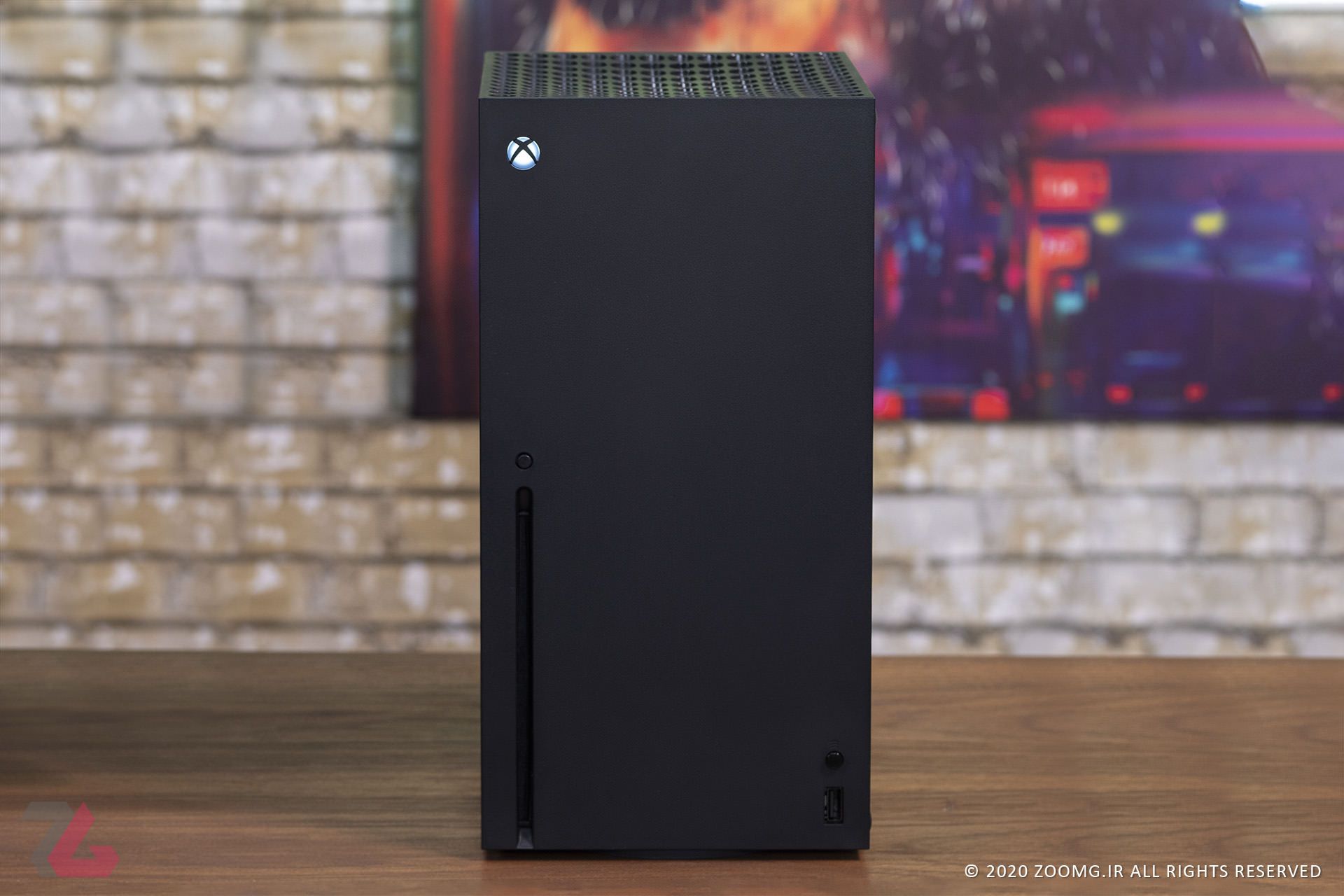 2020-12-xbox-series-x-front