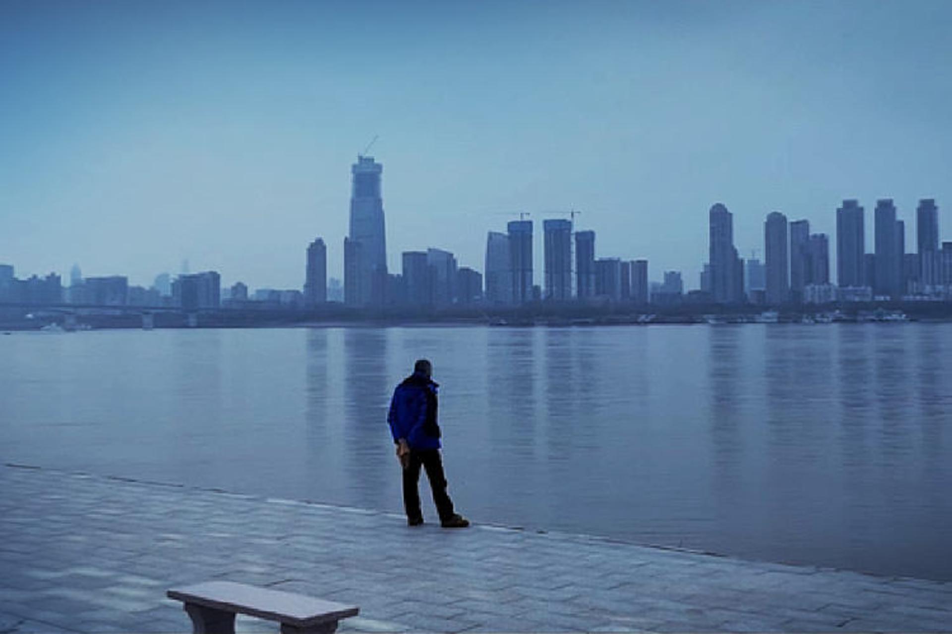Wuhan: The Long Night / قرنطینه شهر ووهان چین