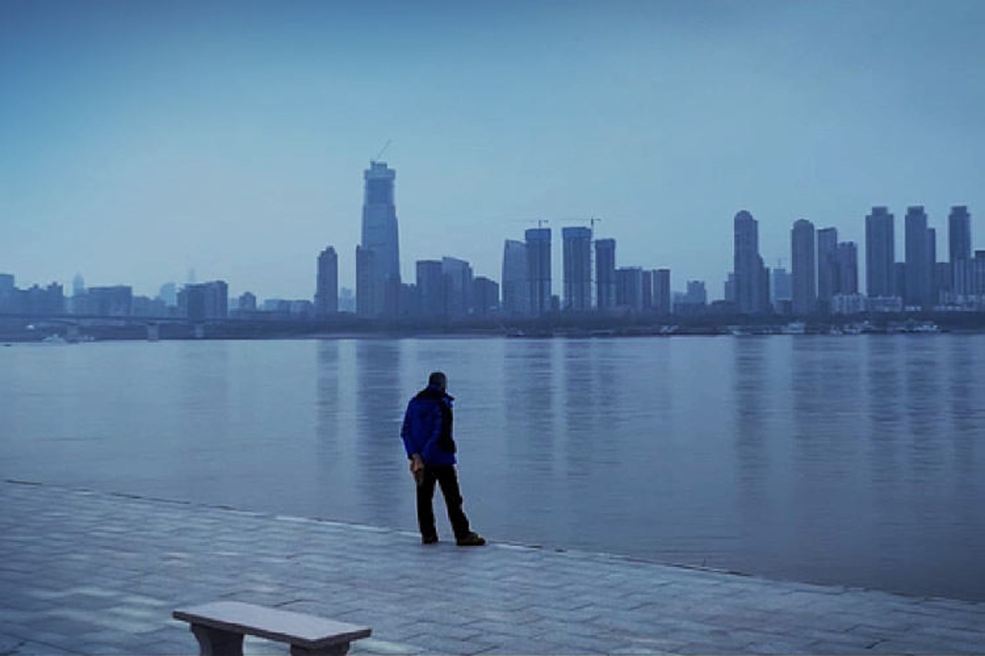 Wuhan: The Long Night / قرنطینه شهر ووهان چین