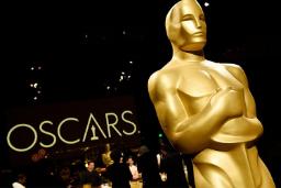 مجسمه بزرگ اسکار در سالن Oscars