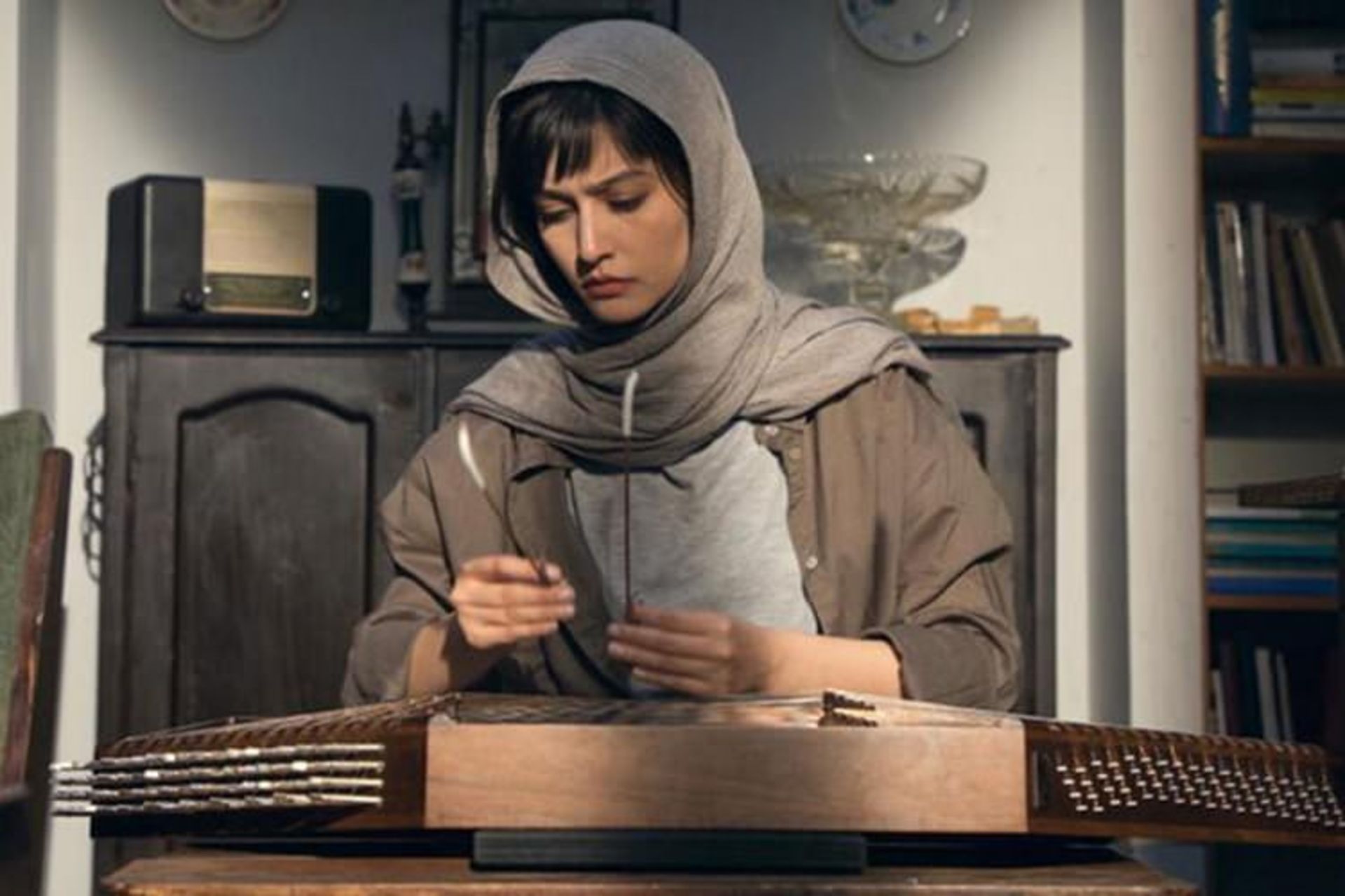 فیلم لامینور