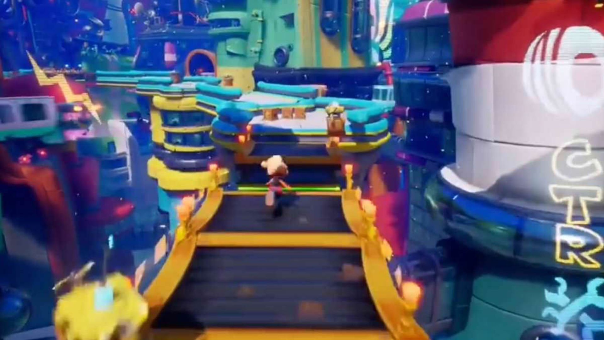 شخصیت کرش روی پلی یکی از مراحل بازی Crash Bandicoot 4: It’s About Time