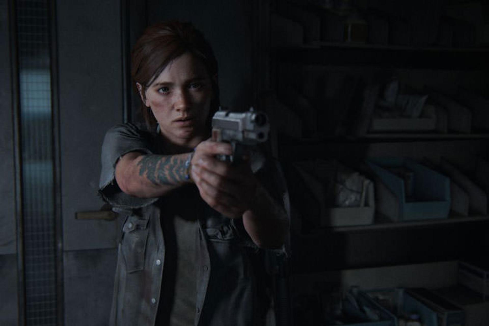 بازی The Last of Us Part II  و الی در حال نگه داشتن تفنگ