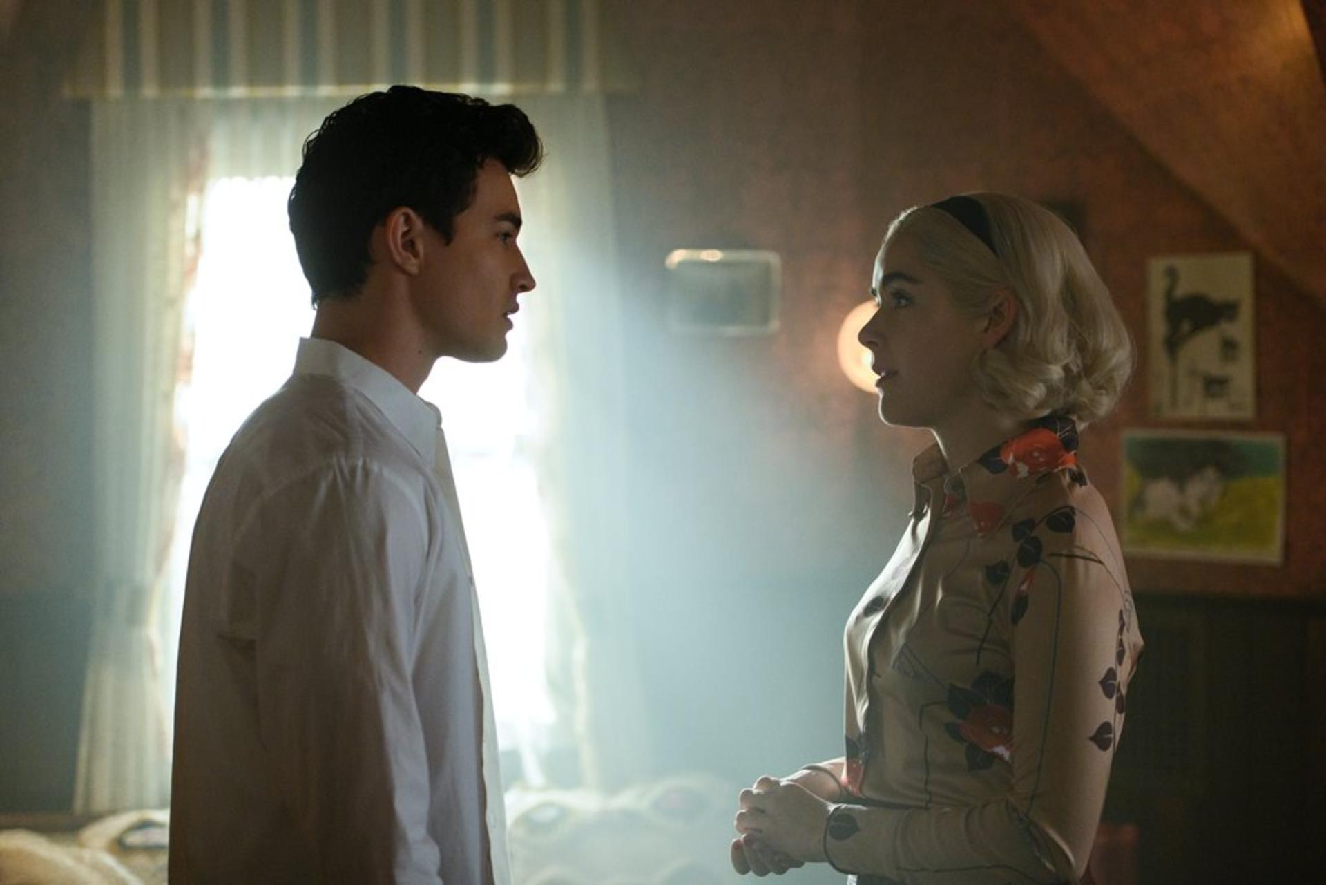 سابرینا و نیک در فصل چهارم سریال Chilling Adventures of Sabrina