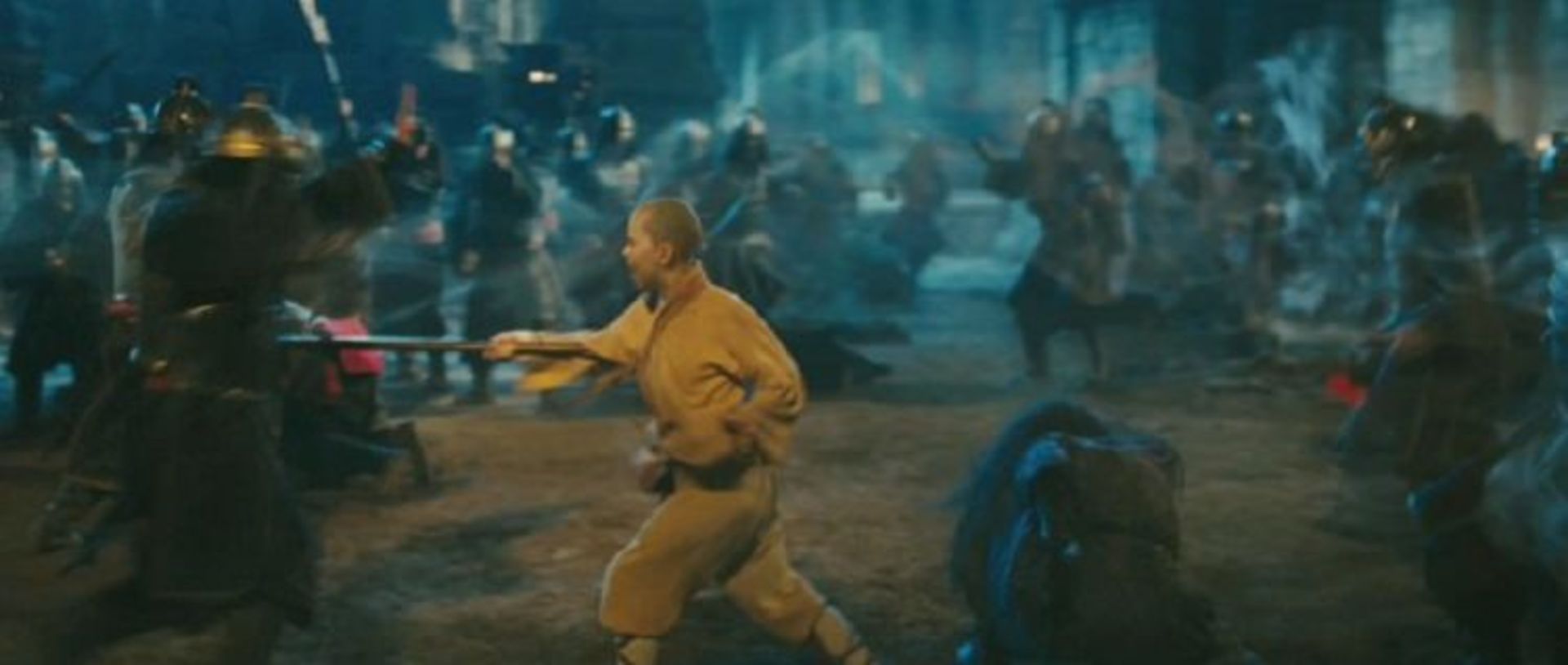 شخصیت فیلم آخرین بادافزار در حال جنگیدن