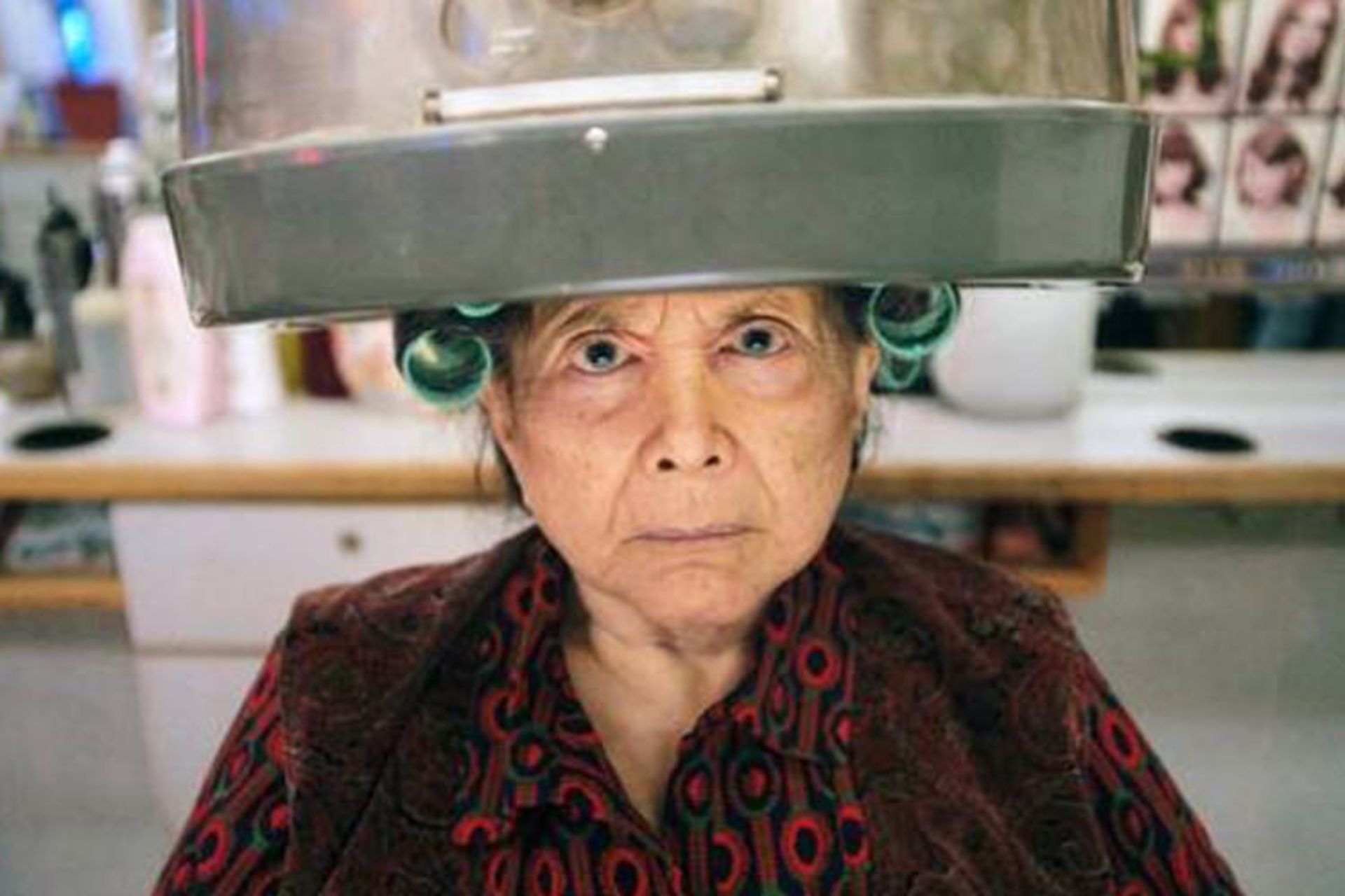 نمایی از فیلم Lucky Grandma