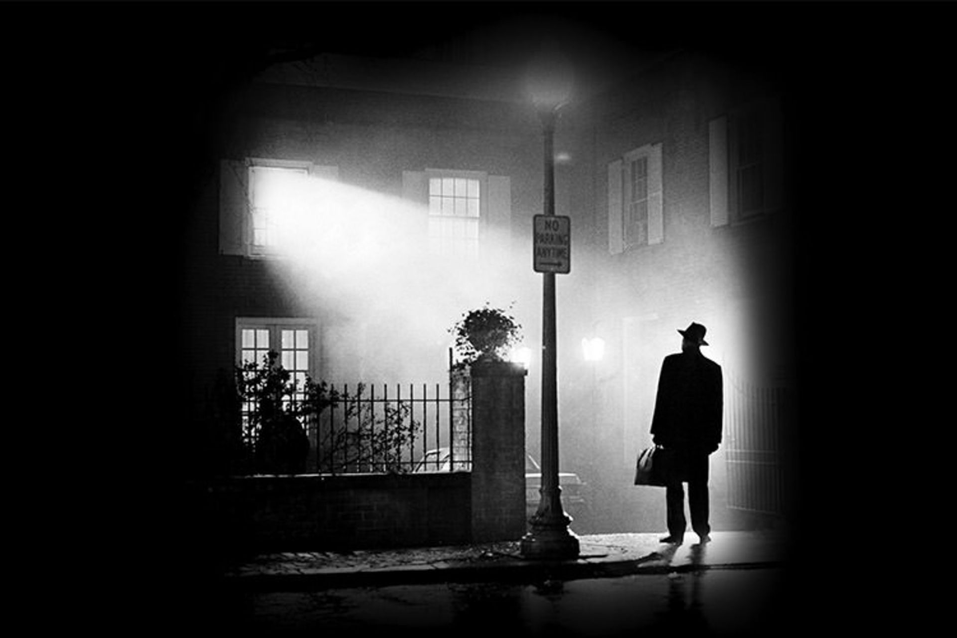 ورود به خانه ریگن در فیلم The Exorcist