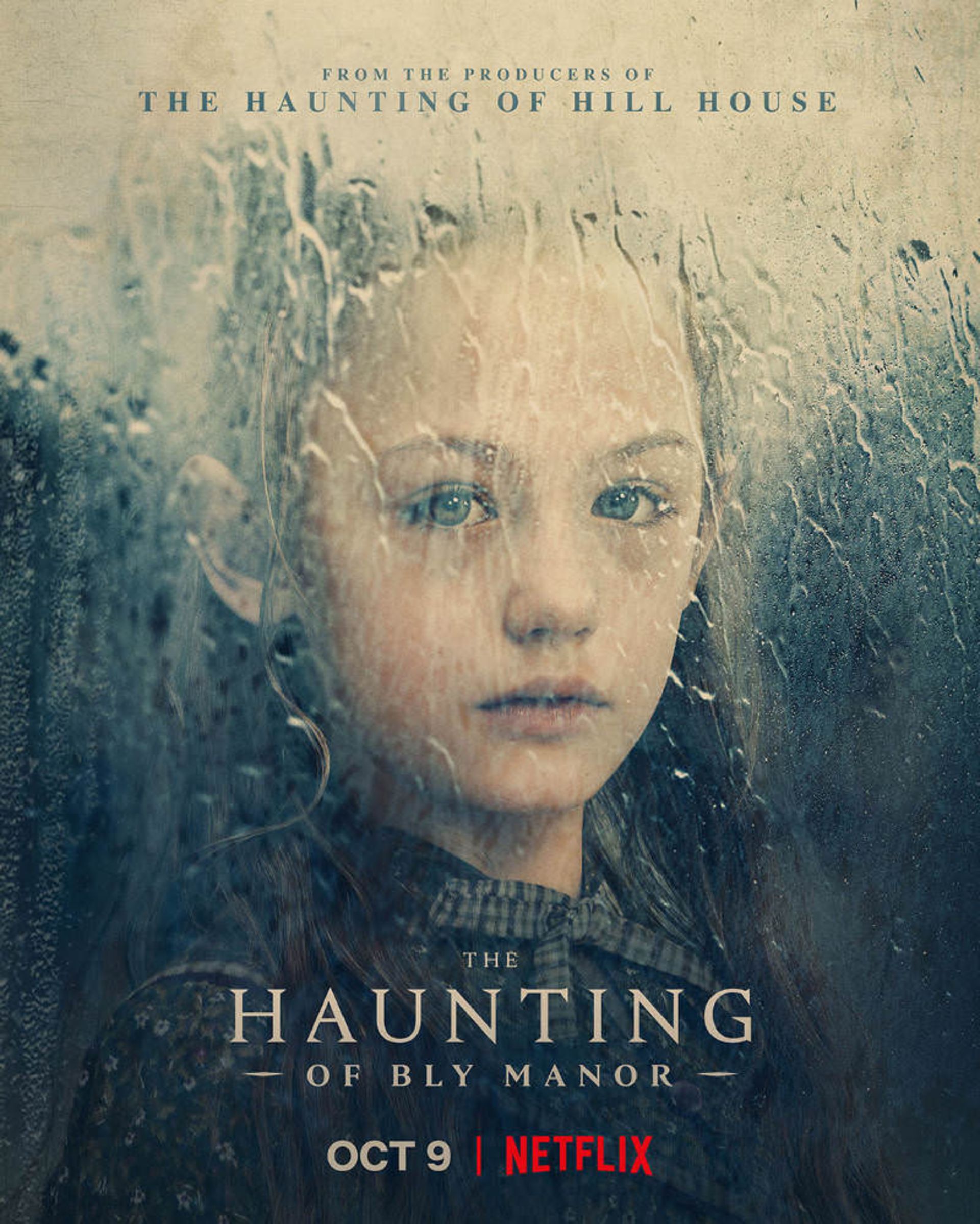 امیلی اسمیت در نقش فلورا در سریال The Haunting of Bly Manor