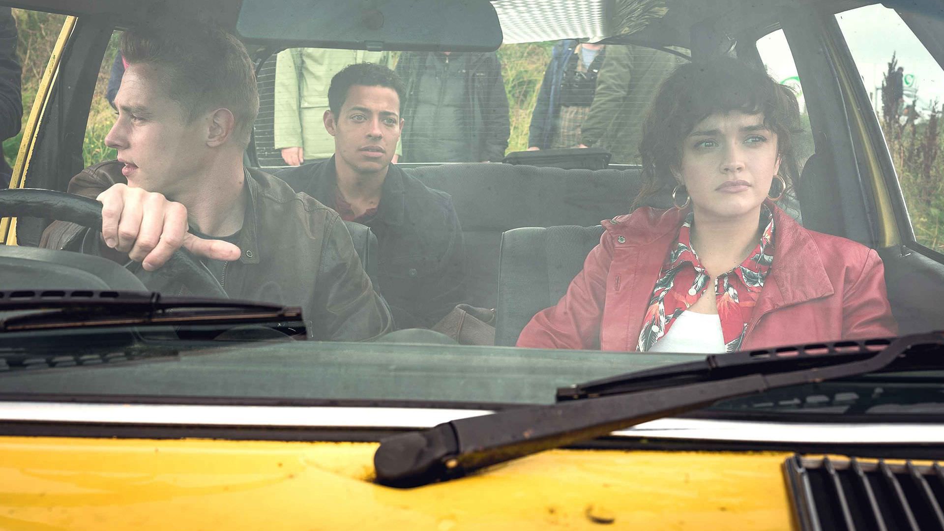 2021-1-pixie-film-olivia-cooke-ben-hardy-daryl-mccormack-car-scene