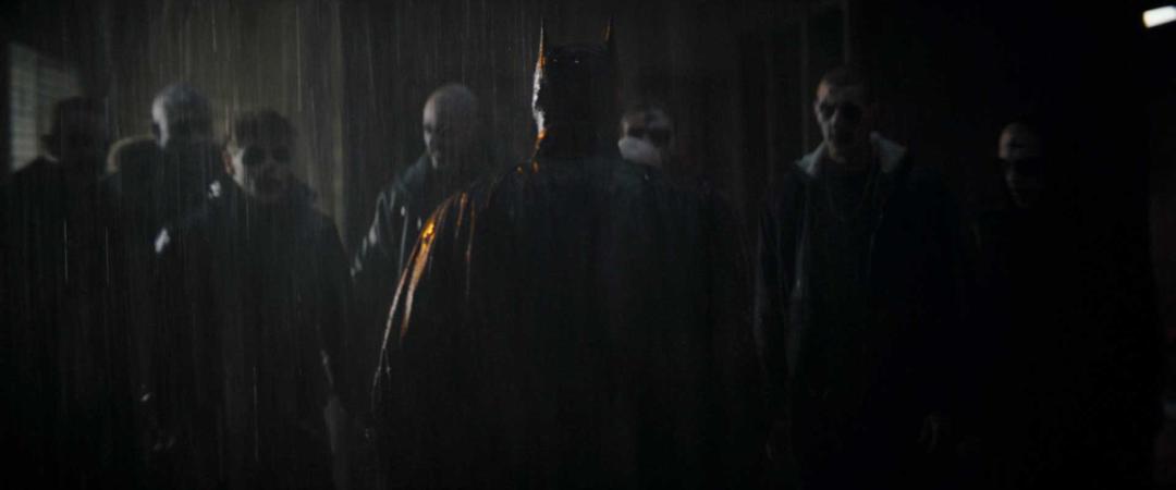 بتمن مقابل اراذل و اوباش عادی شهر در فیلم The Batman