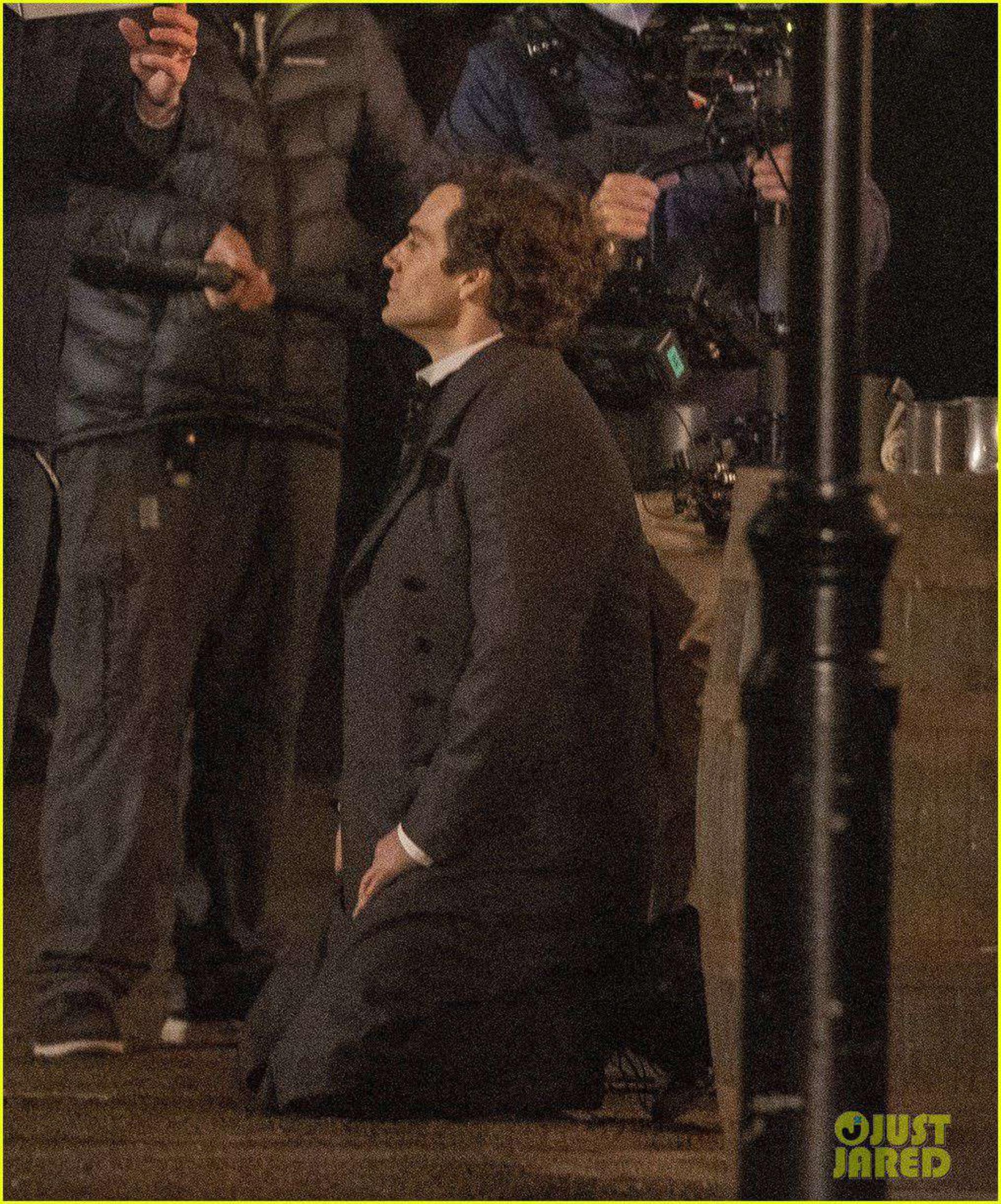2021-11-enola-holmes-set-november-2021-66
