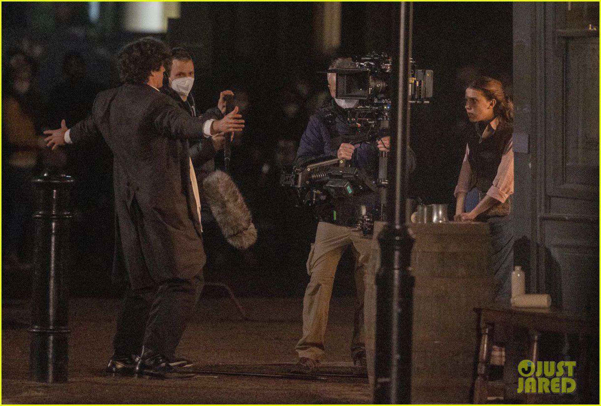 2021-11-enola-holmes-set-november-2021-75