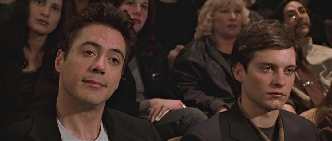 توبی مگوایر و رابرت داونی جونیور در فیلم Wonder Boys