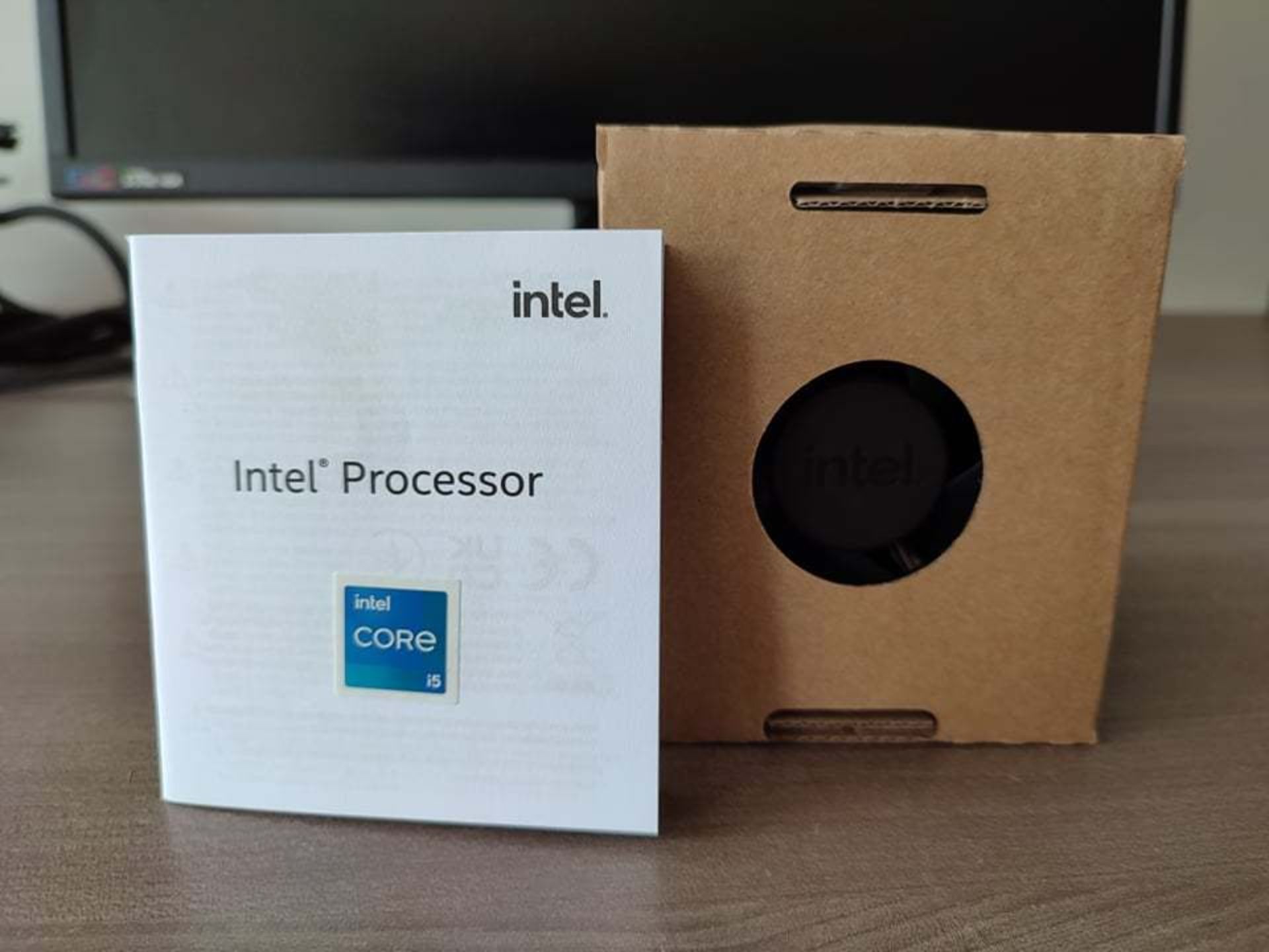 جعبه پردازنده نسل دوازدهمی Intel Core i5-12400F