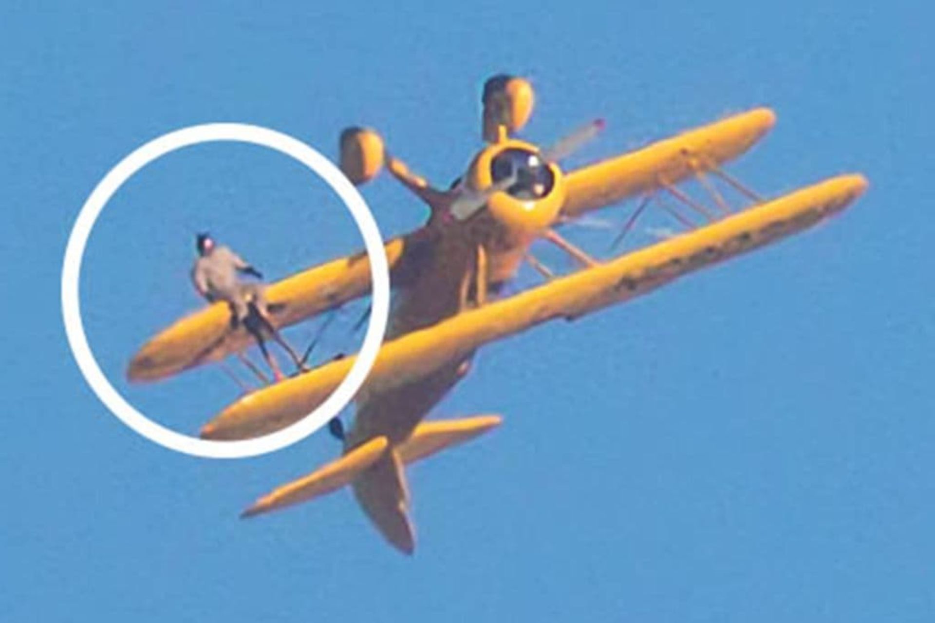 2021-12-mission-impossible-8-star-tom-cruise-stunt-upside-down-plane-15
