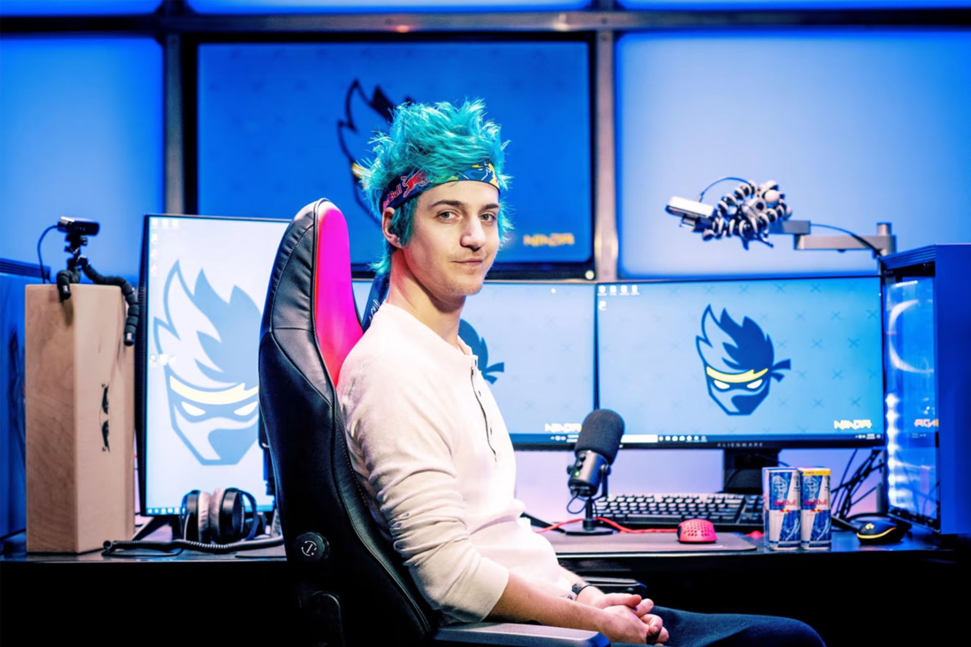 2021-12-ninja-streamer