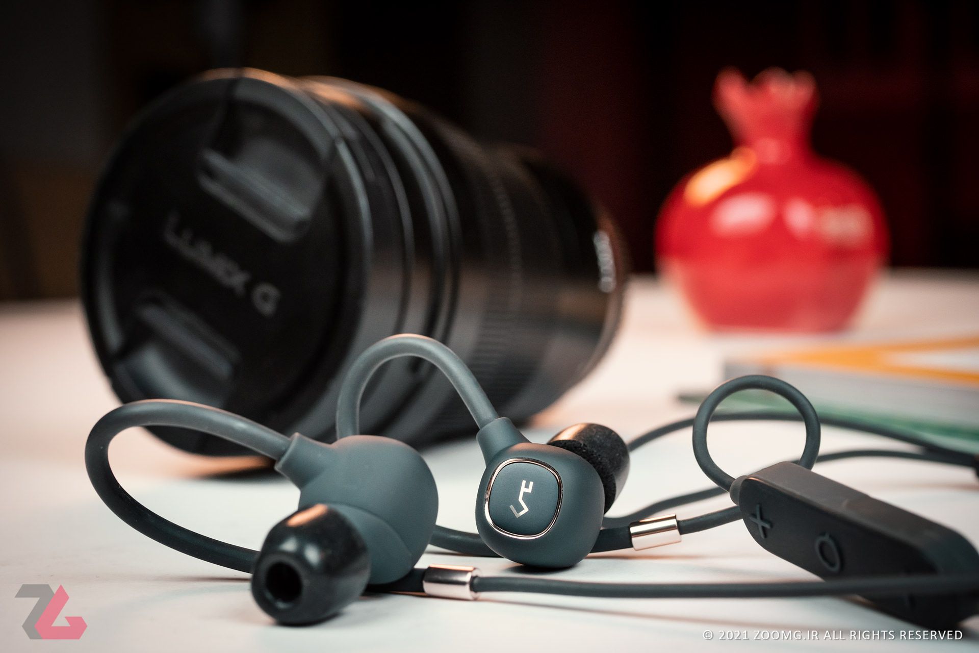 نمای نزدیک از هدفون وایرلس Aukey