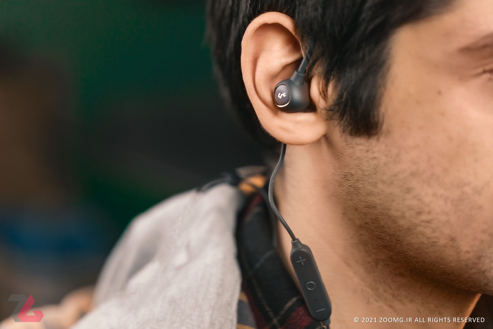 هدفون وایرلس Aukey روی گوش