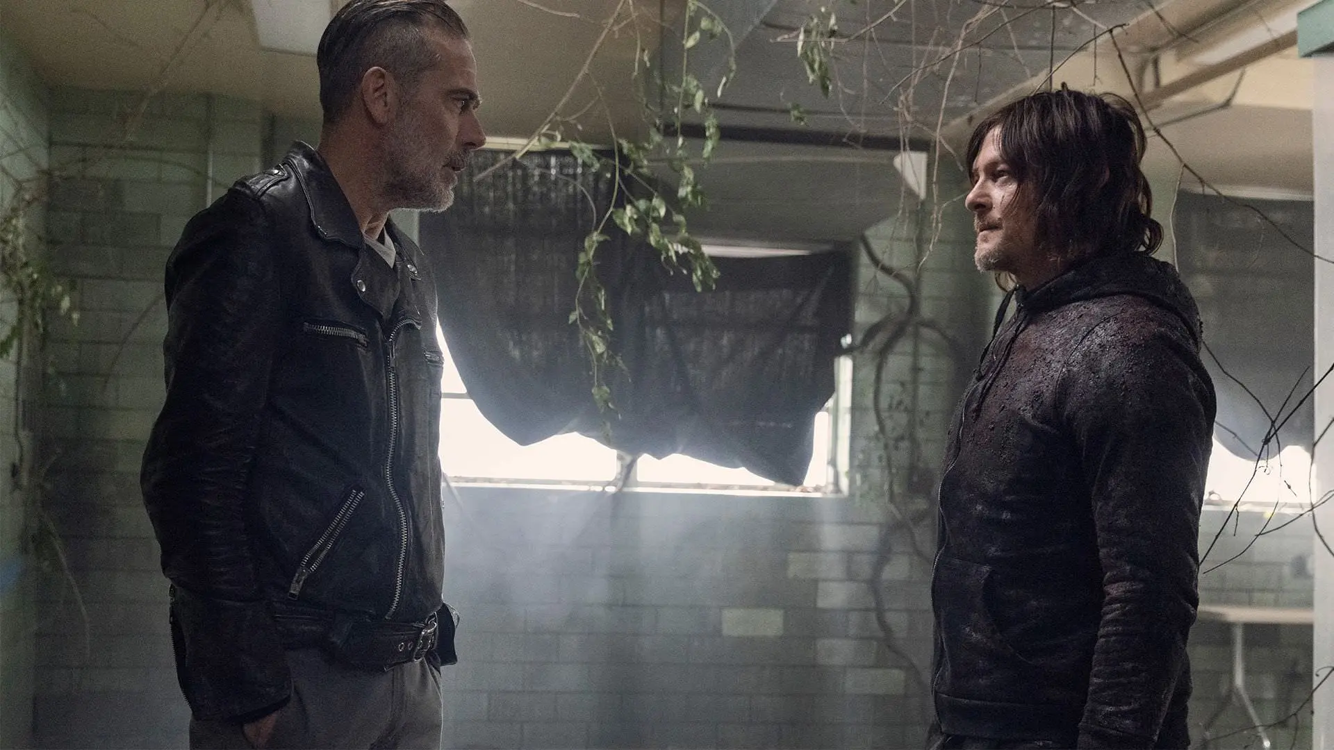 جفری دین مورگان و نورمن ریداس در فصل دهم سریال The Walking Dead