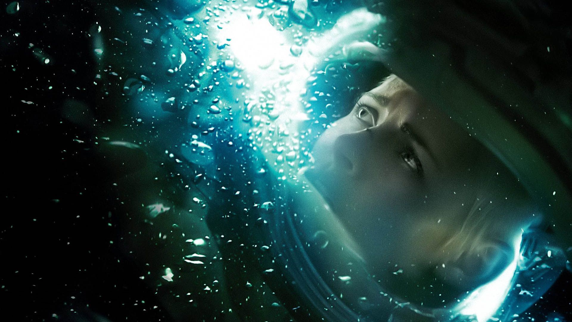 2021-2-underwater-2020-movie-cover