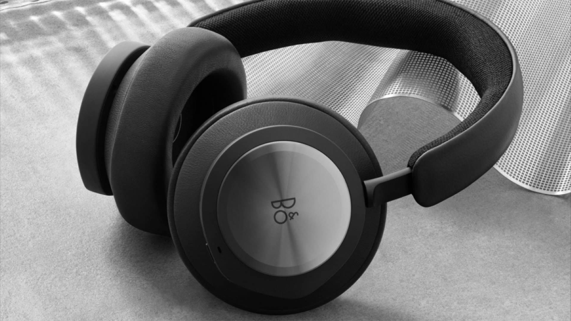 هدفون گیمینگ Beoplay Poratal از شرکت Bang & Olufsen