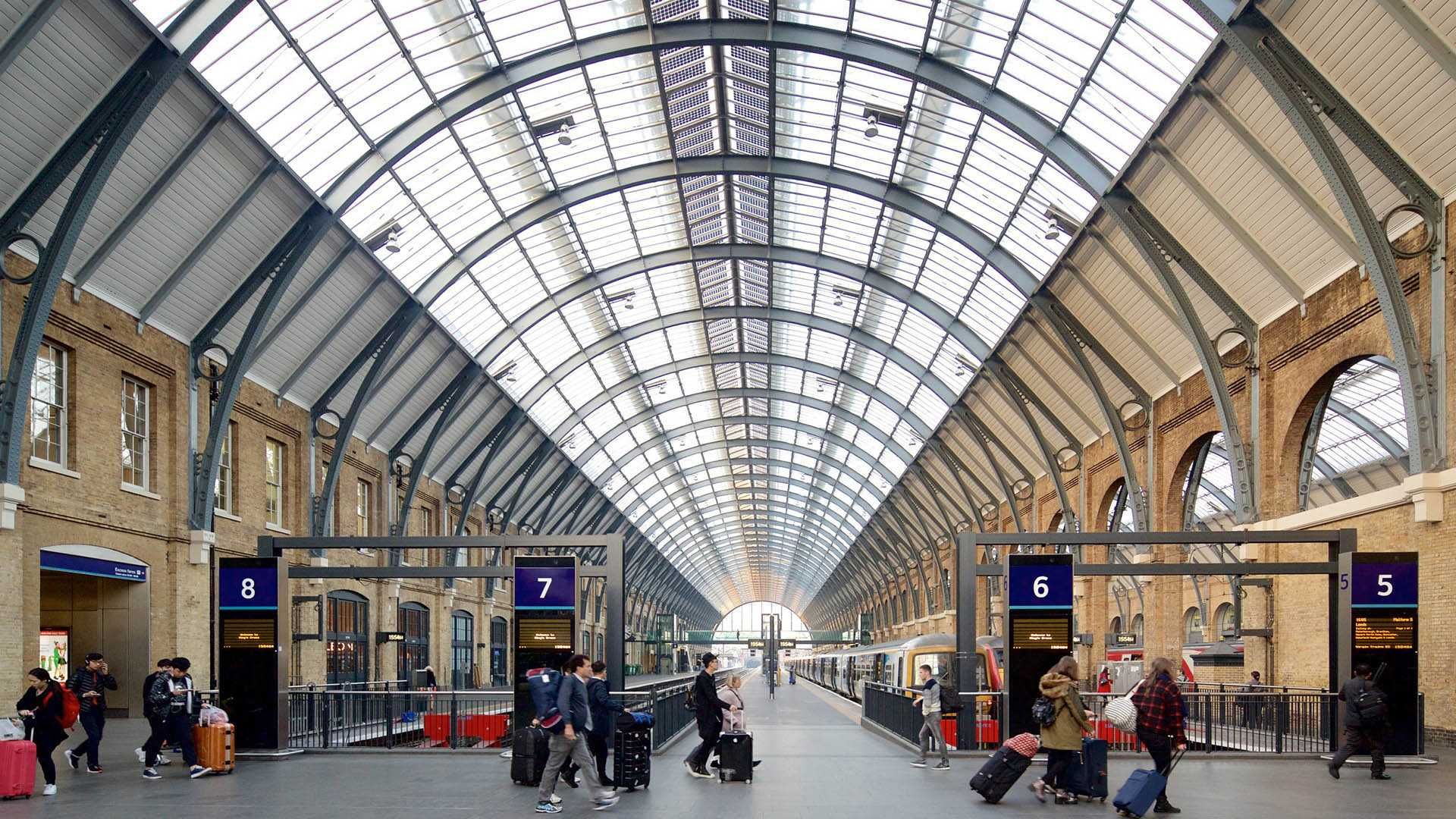 2021-3-kings-cross-train-station