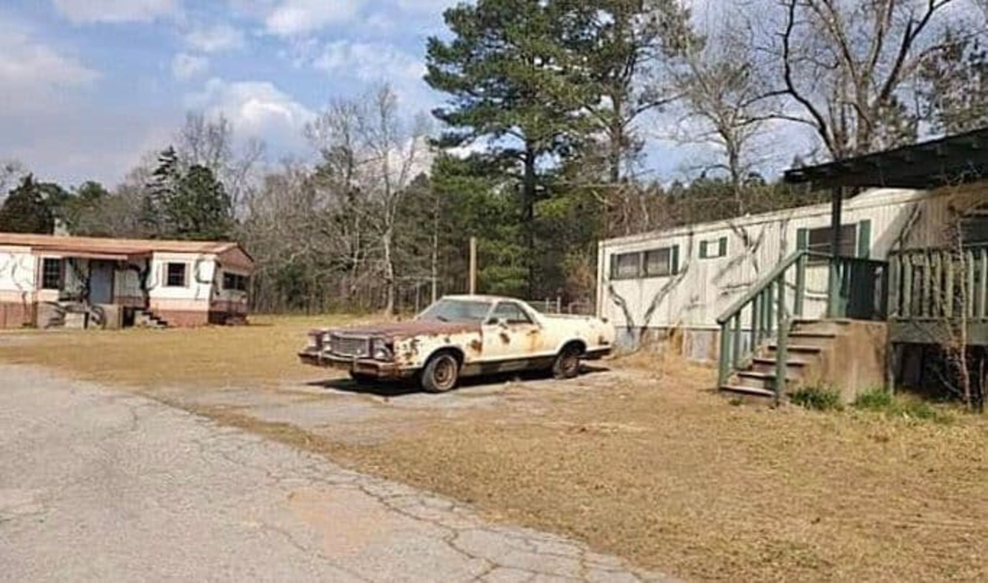2021-3-leaked-stranger-things-season-4-photos-suggest-dark-times-ahead-08