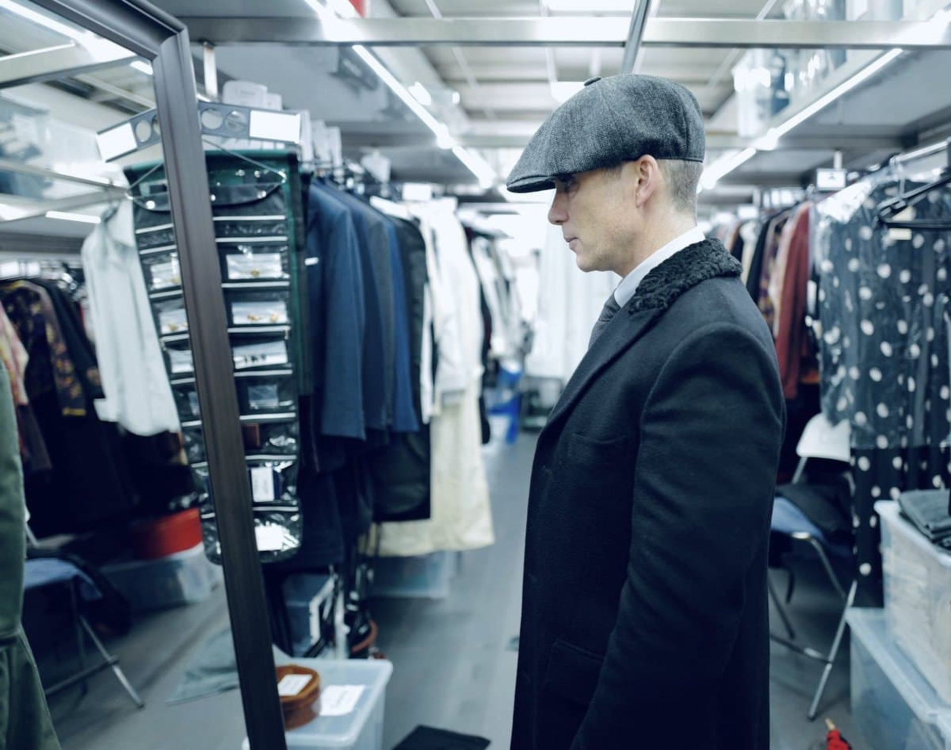 2021-3-new-peaky-blinders-season-6-behind-the-scenes-photos-featuring-cillian-murphy-02