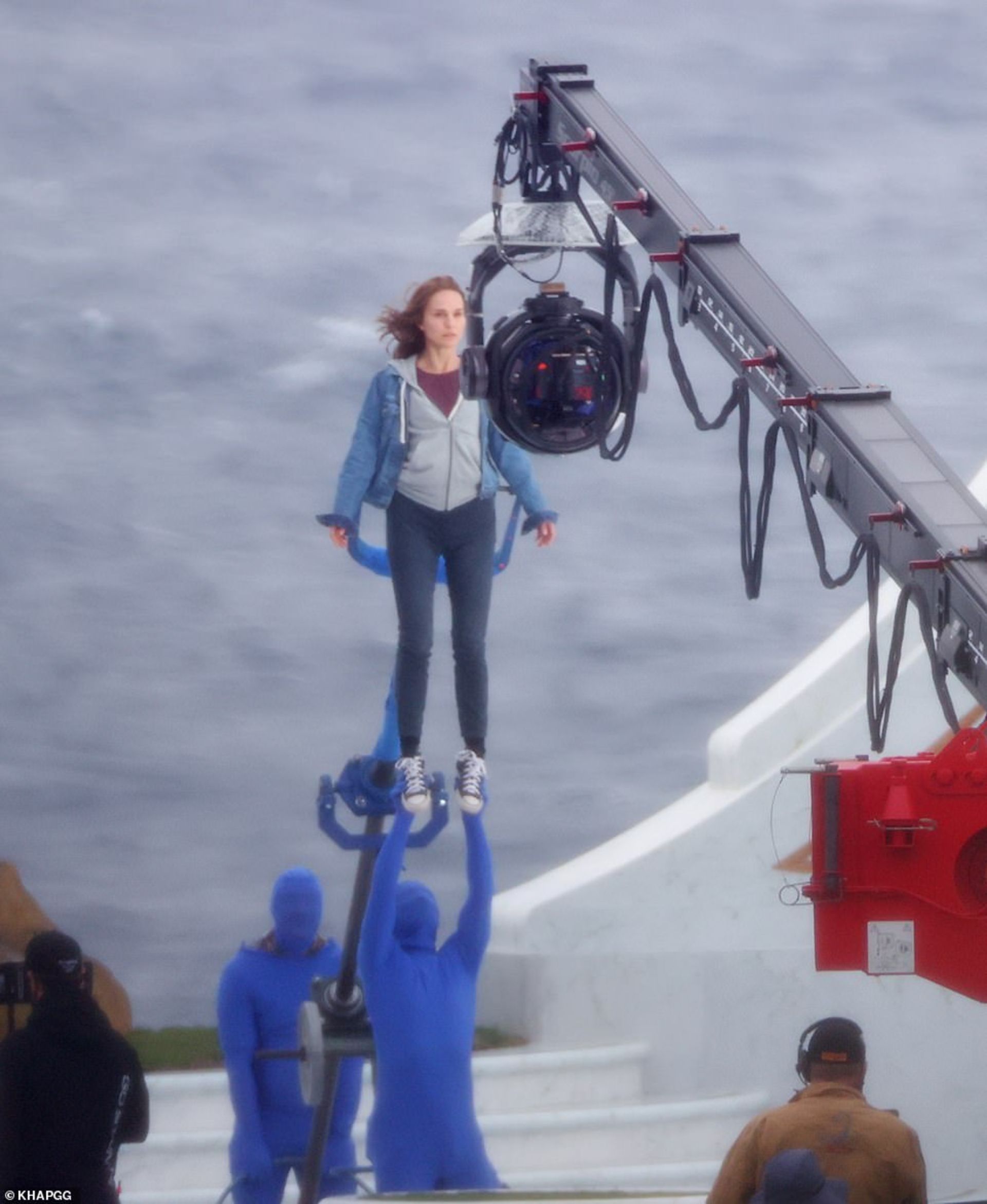 2021-3-new-thor-love-and-thunder-set-photos-feature-jane-foster-valkyrie-01
