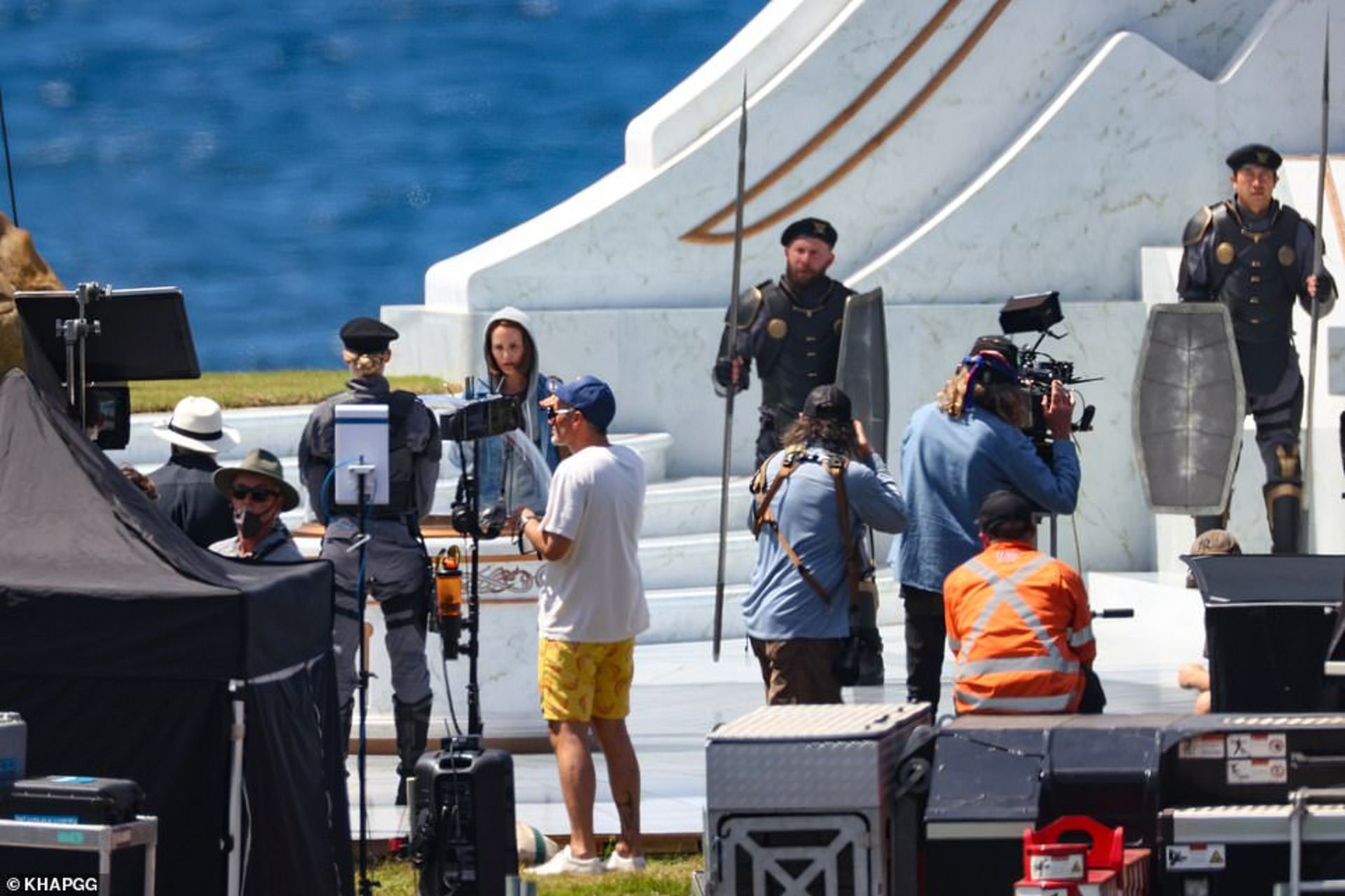 2021-3-new-thor-love-and-thunder-set-photos-feature-jane-foster-valkyrie-08