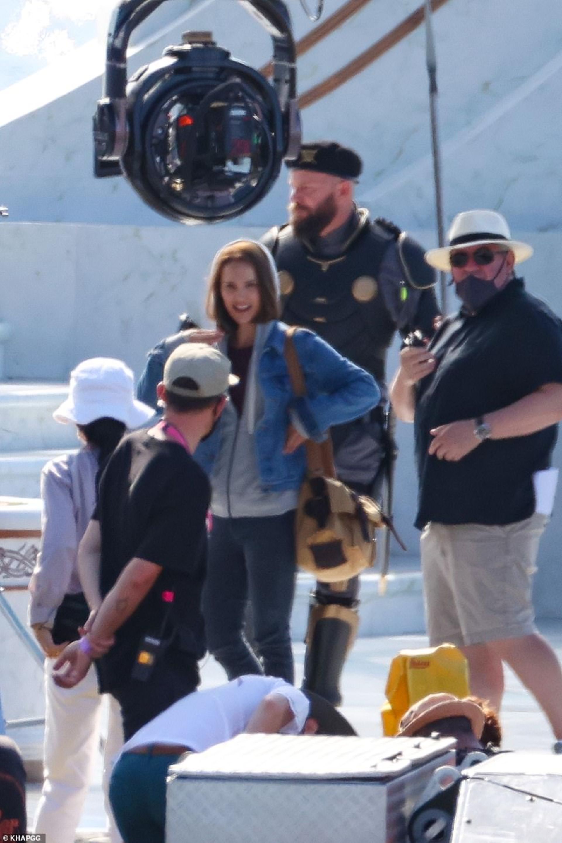 2021-3-new-thor-love-and-thunder-set-photos-feature-jane-foster-valkyrie-10