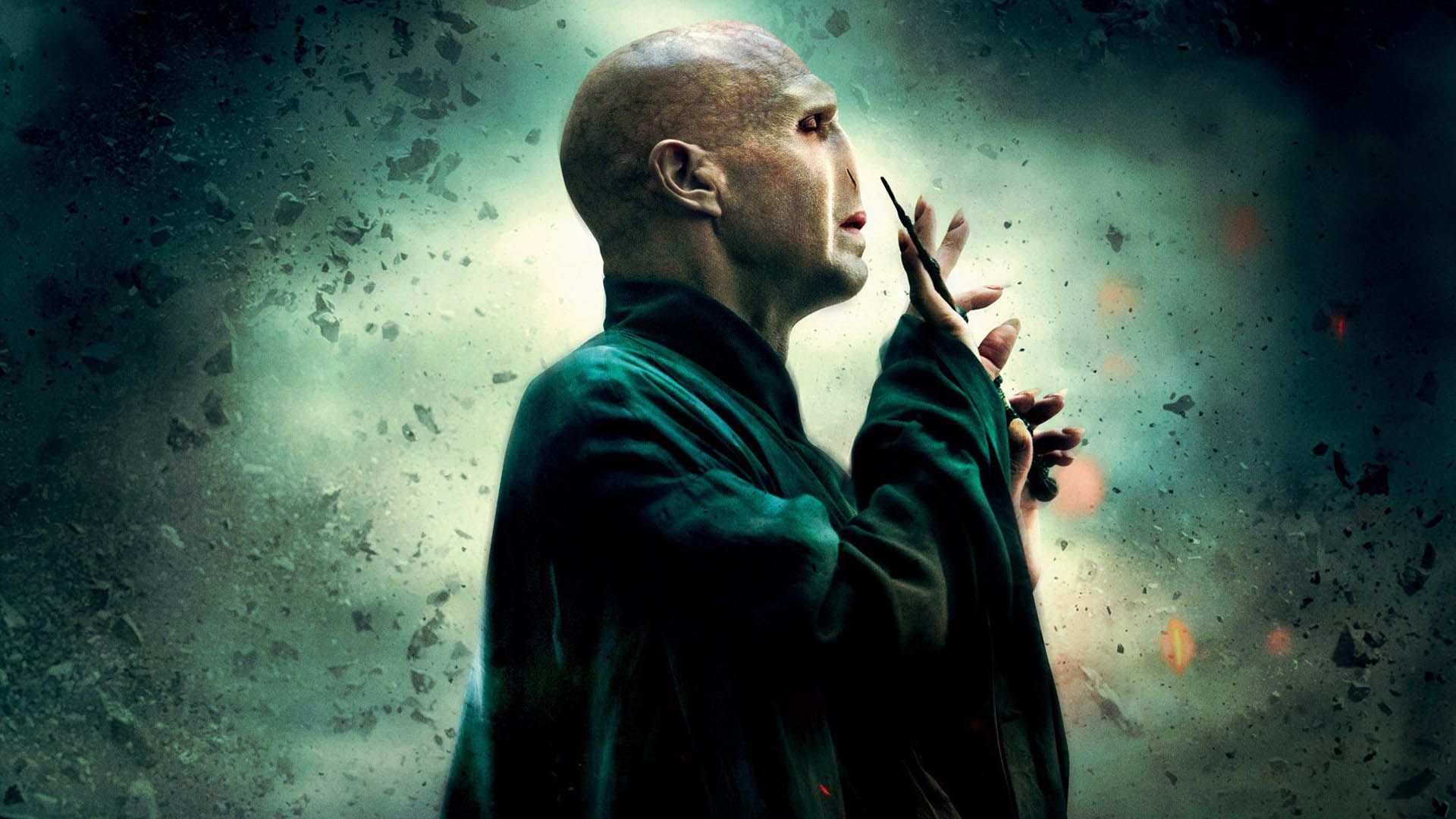 2021-3-ralph-fiennes-as-voldemort