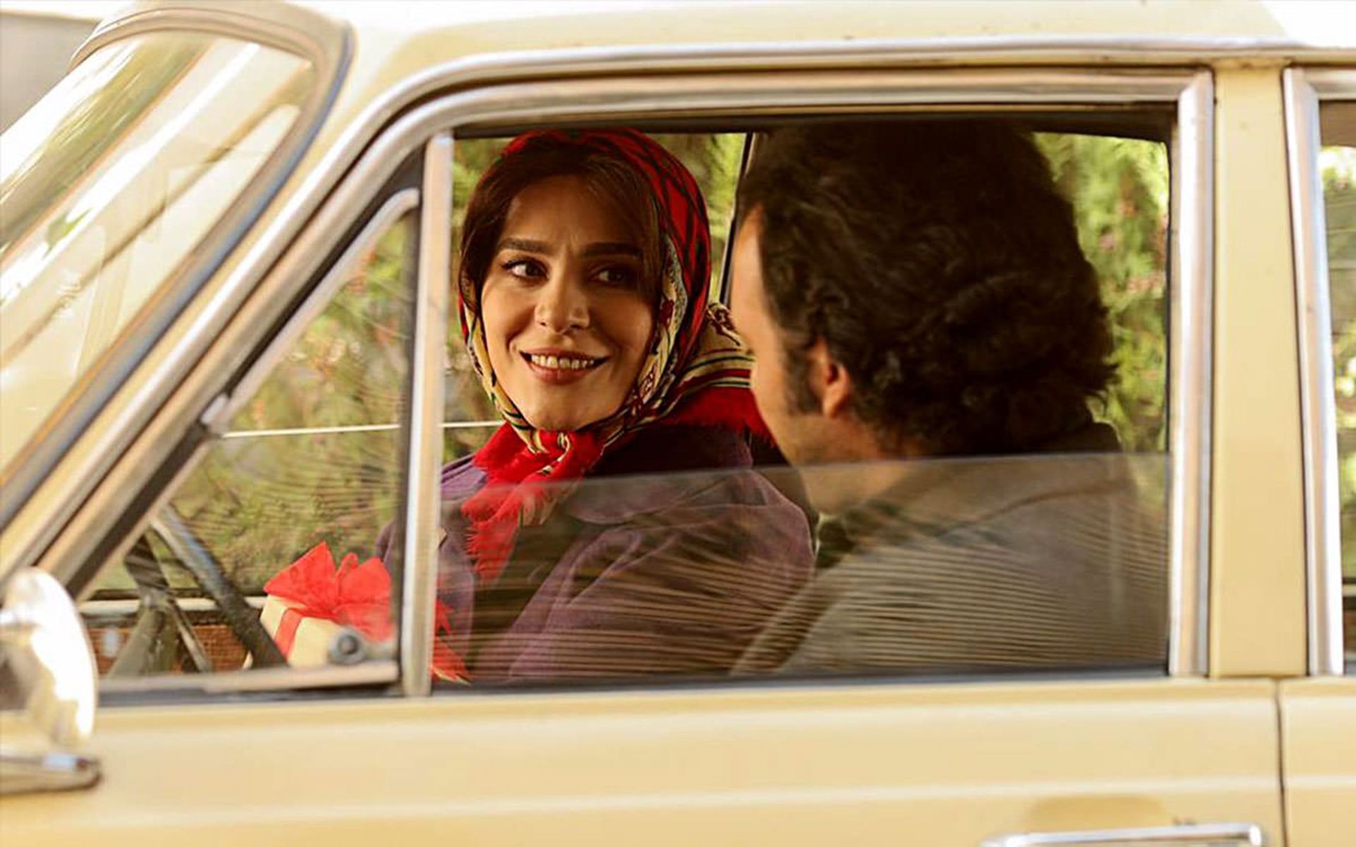 سحر دولتشاهی در نقش هما حقی