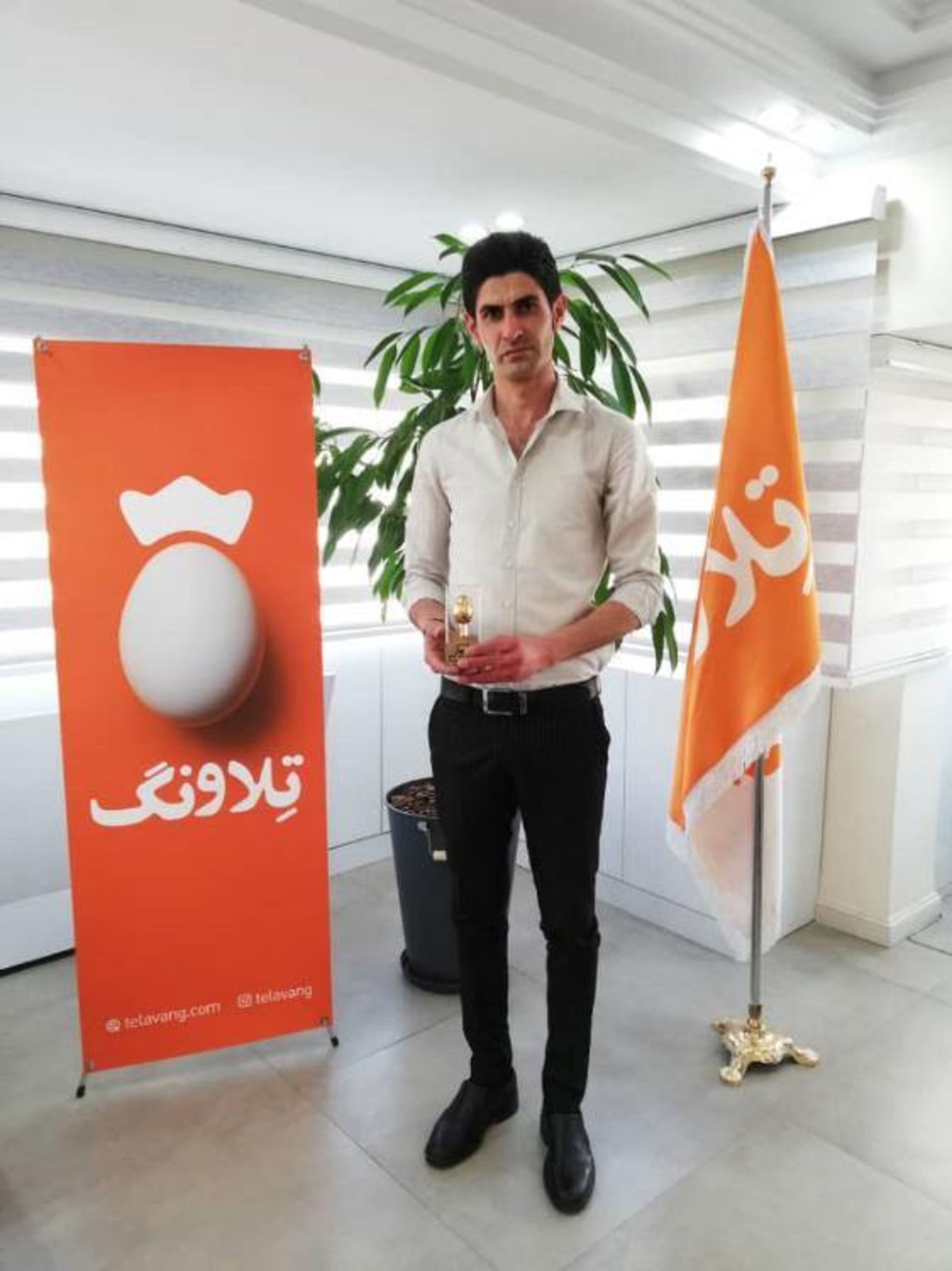 برنده جایزه تخم طلا