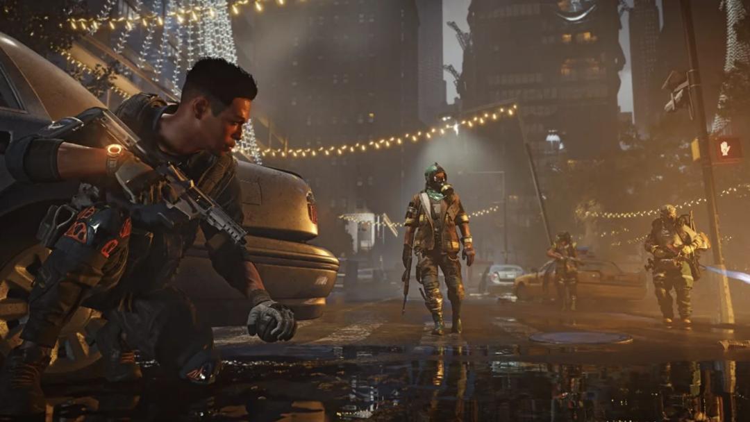 کاراکتر بازی شوتر The Division 2 در حال مبارزه با دشمنان در وسط شهر
