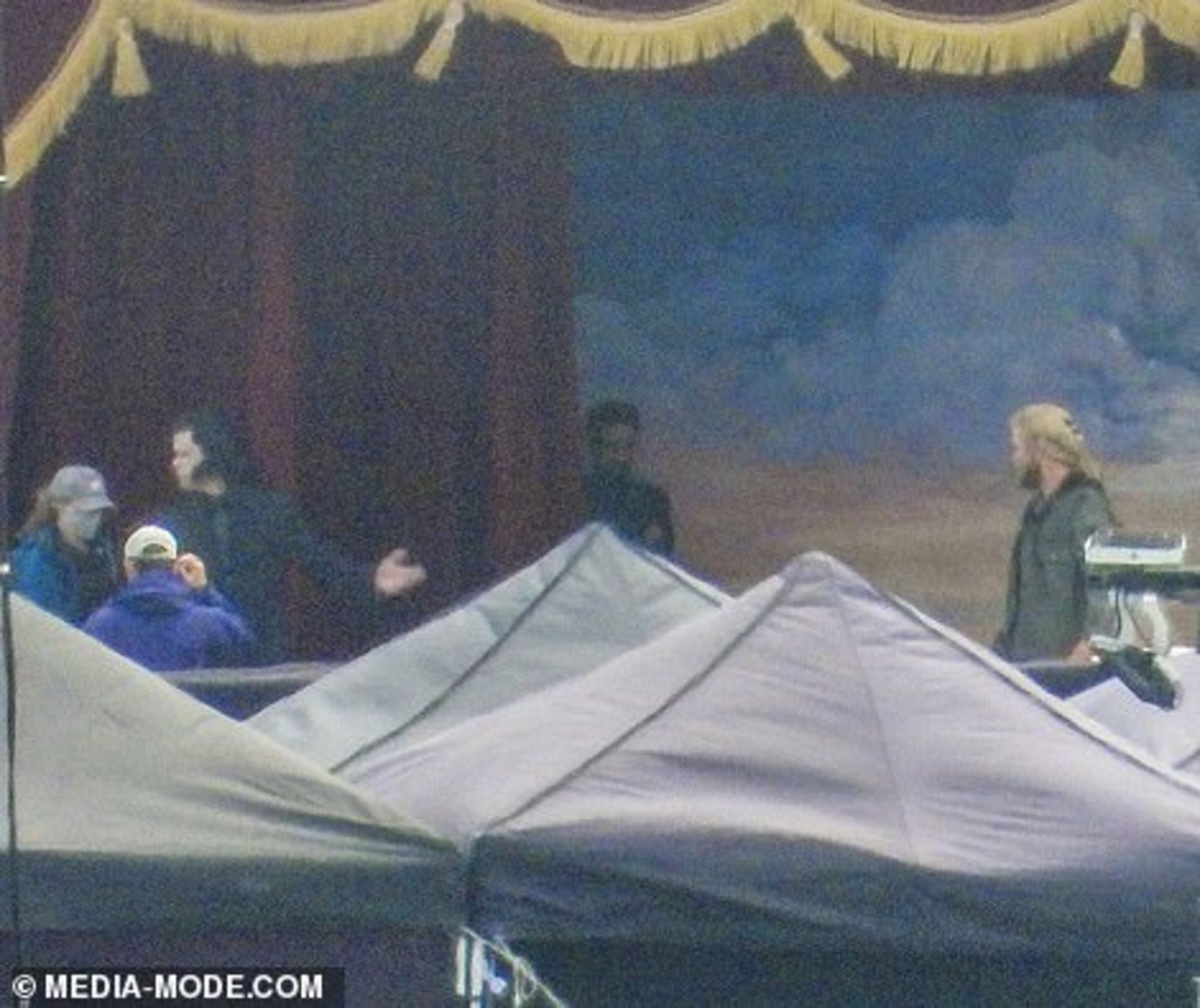 2021-3-thor-love-and-thunder-melissa-mccarthy-spotted-on-set-in-hela-costume-14
