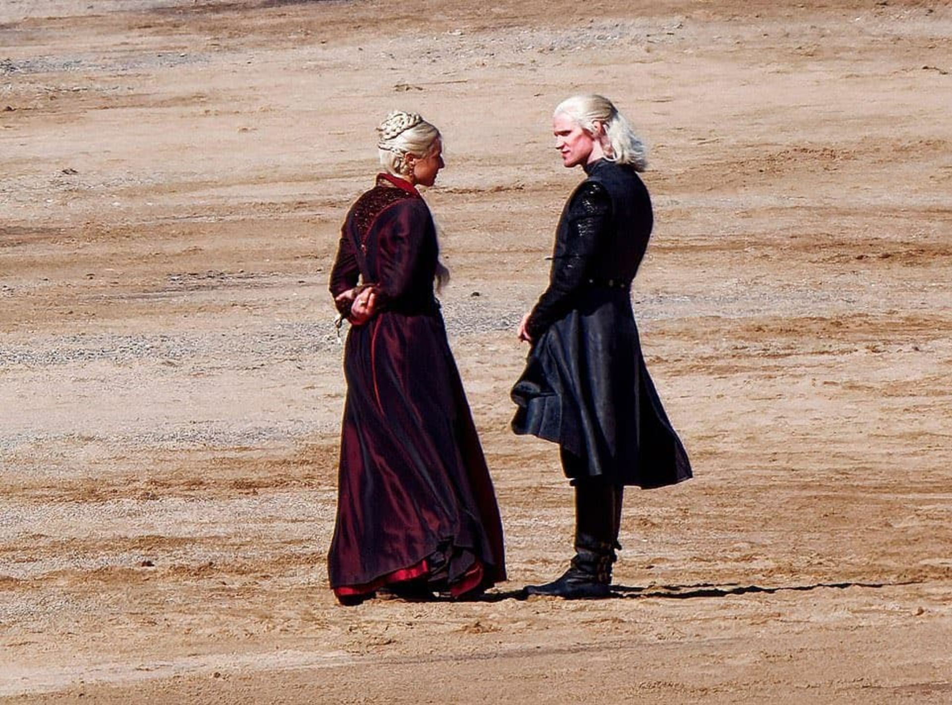 2021-4-first-look-at-matt-smith-and-emma-d-arcy-on-the-set-of-game-of-thrones-prequel-series-house-of-the-dragon-01