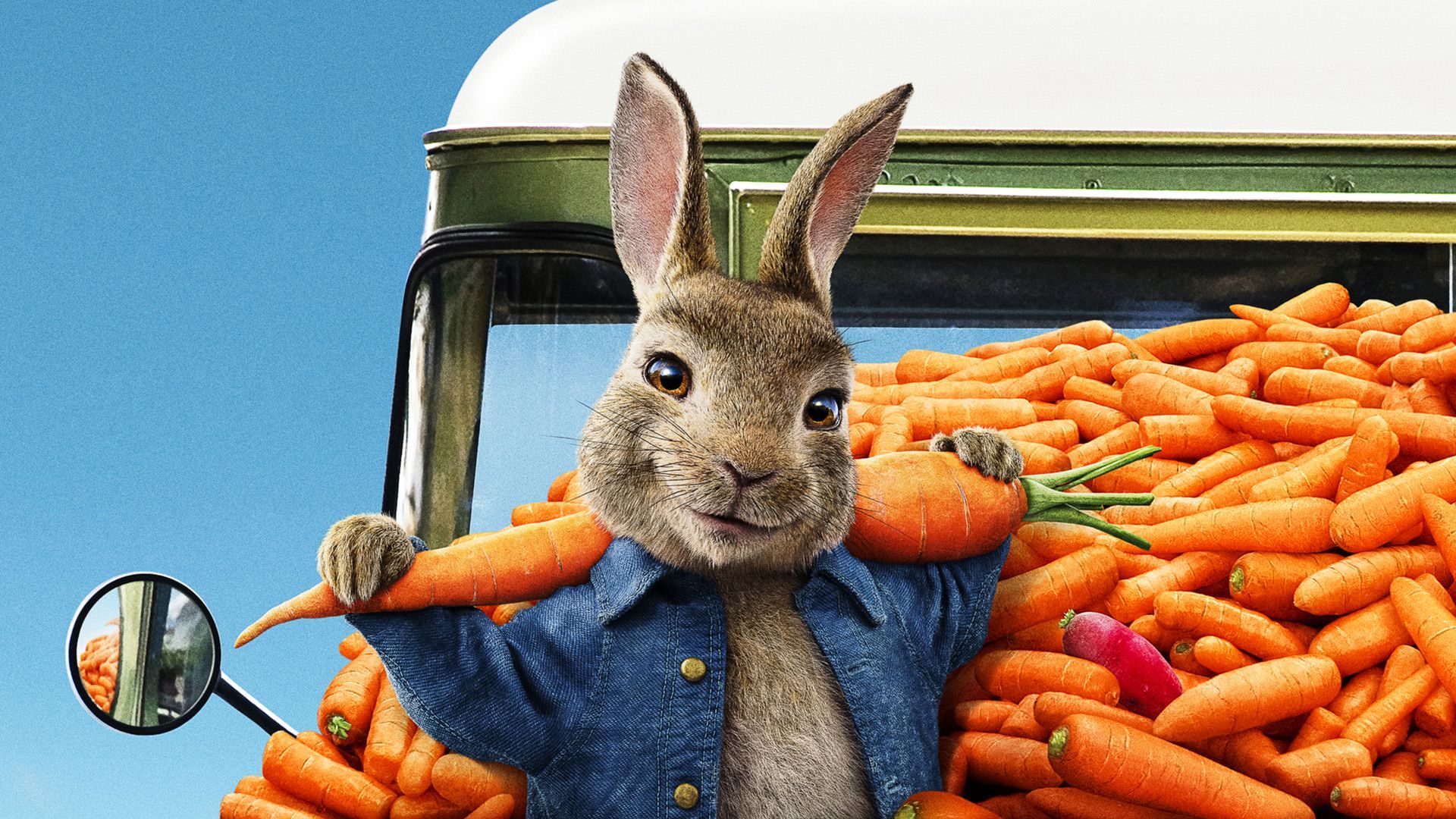 پیتر خرگوشه در وانتی پر از هویج در پوستر فیلم Peter Rabbit 2: The Runaway