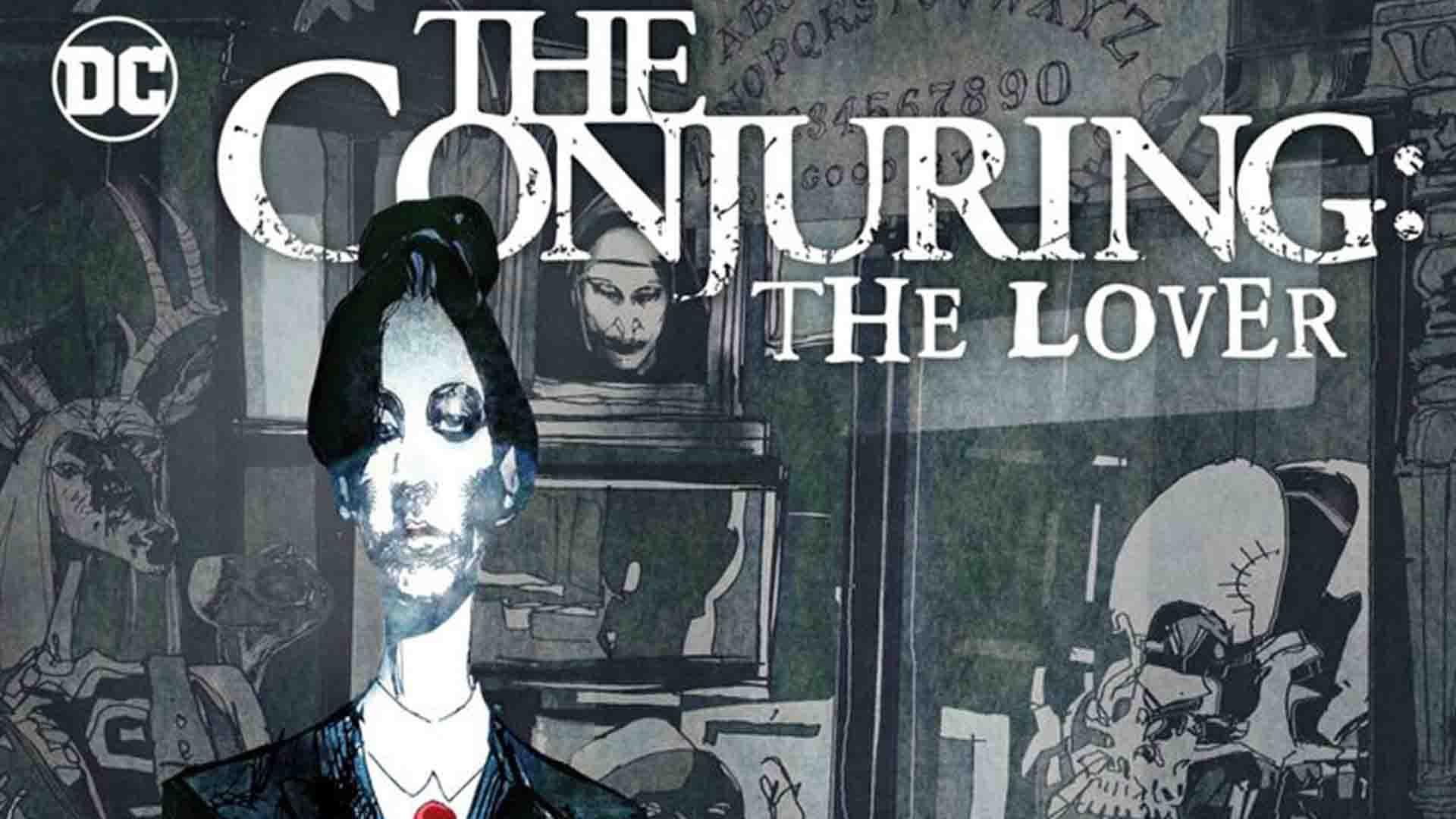 لورین وارن در اتاق اشیاء در سری کتاب کمیک The Conjuring: The Lover