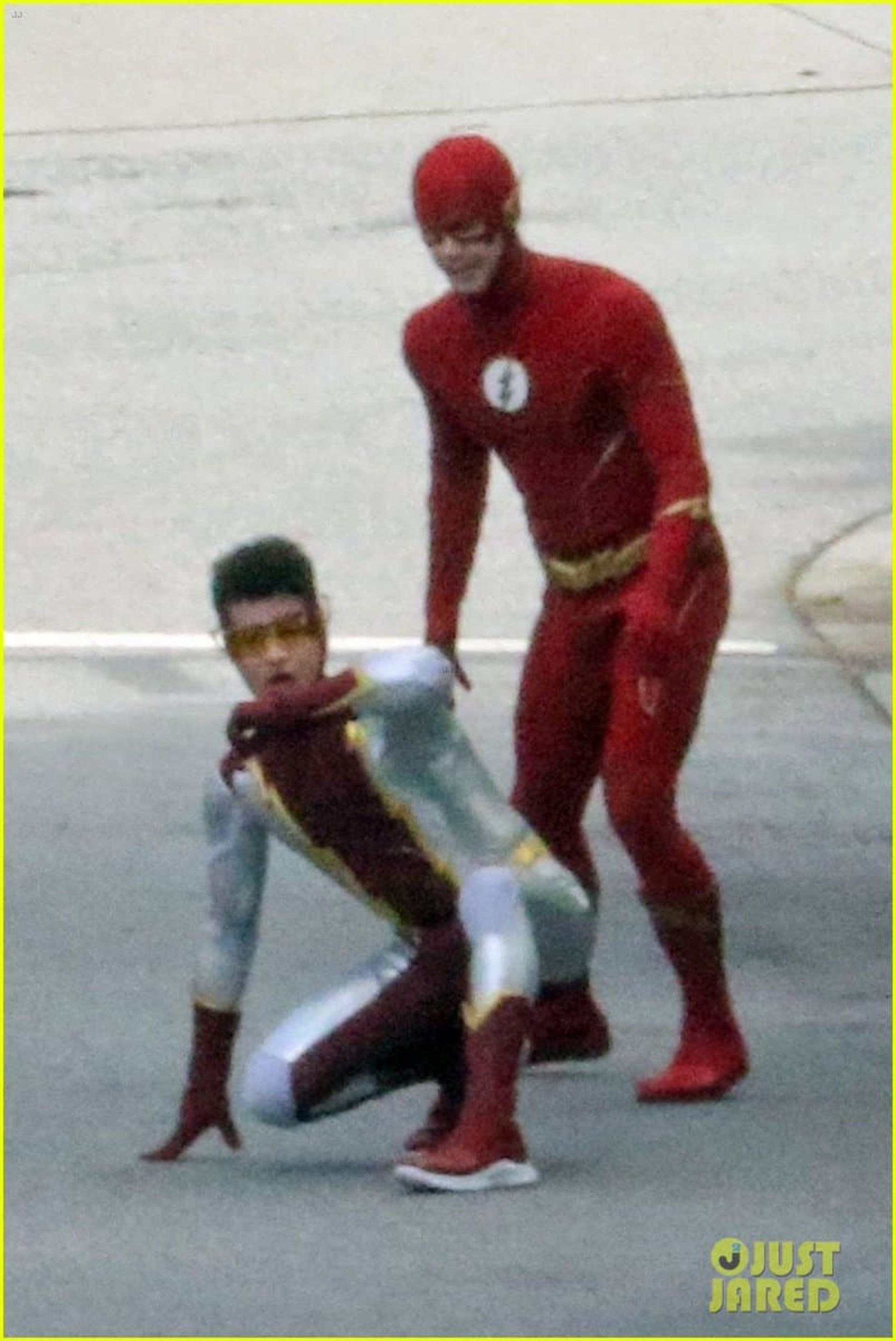 2021-5-grant-gustin-and-jordan-fisher-on-the-flash-tv-series-12