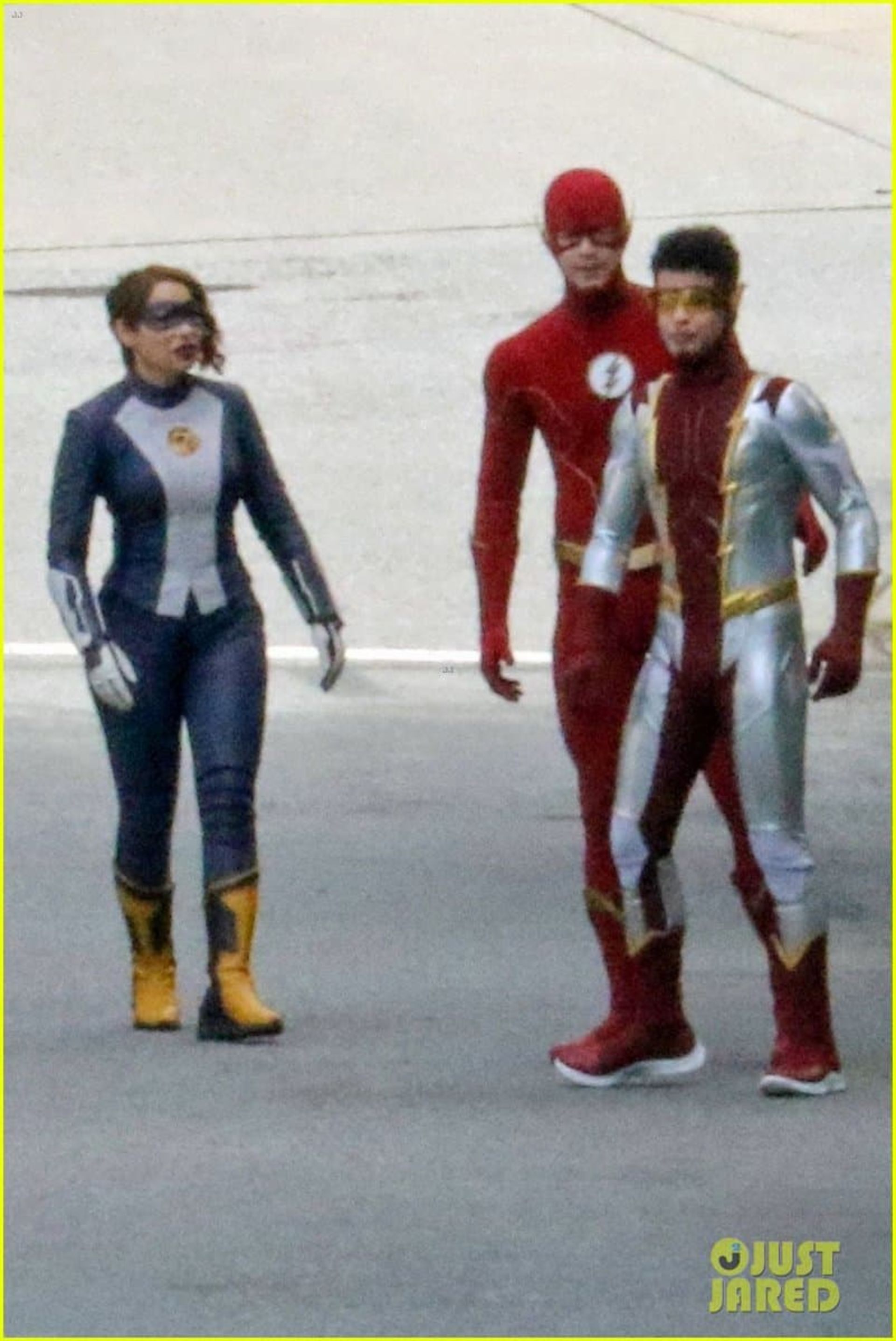 2021-5-grant-gustin-jessica-parker-kennedy-and-jordan-fisher-on-the-flash-tv-series-01