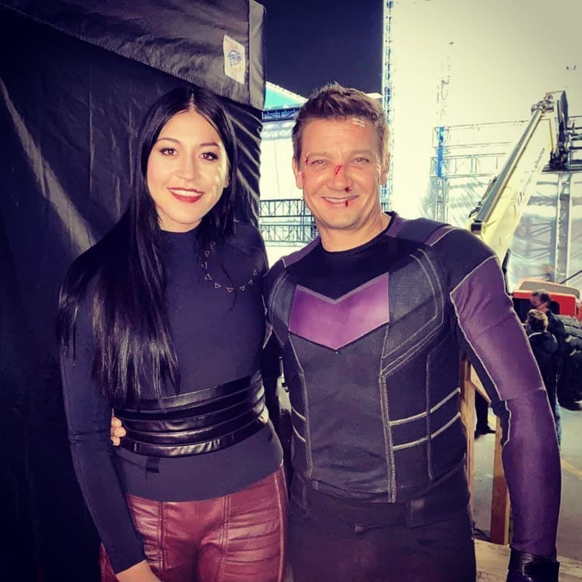 2021-5-jeremy-renner-new-hawkeye-costume-leaked-plus-alaqua-cox-echo