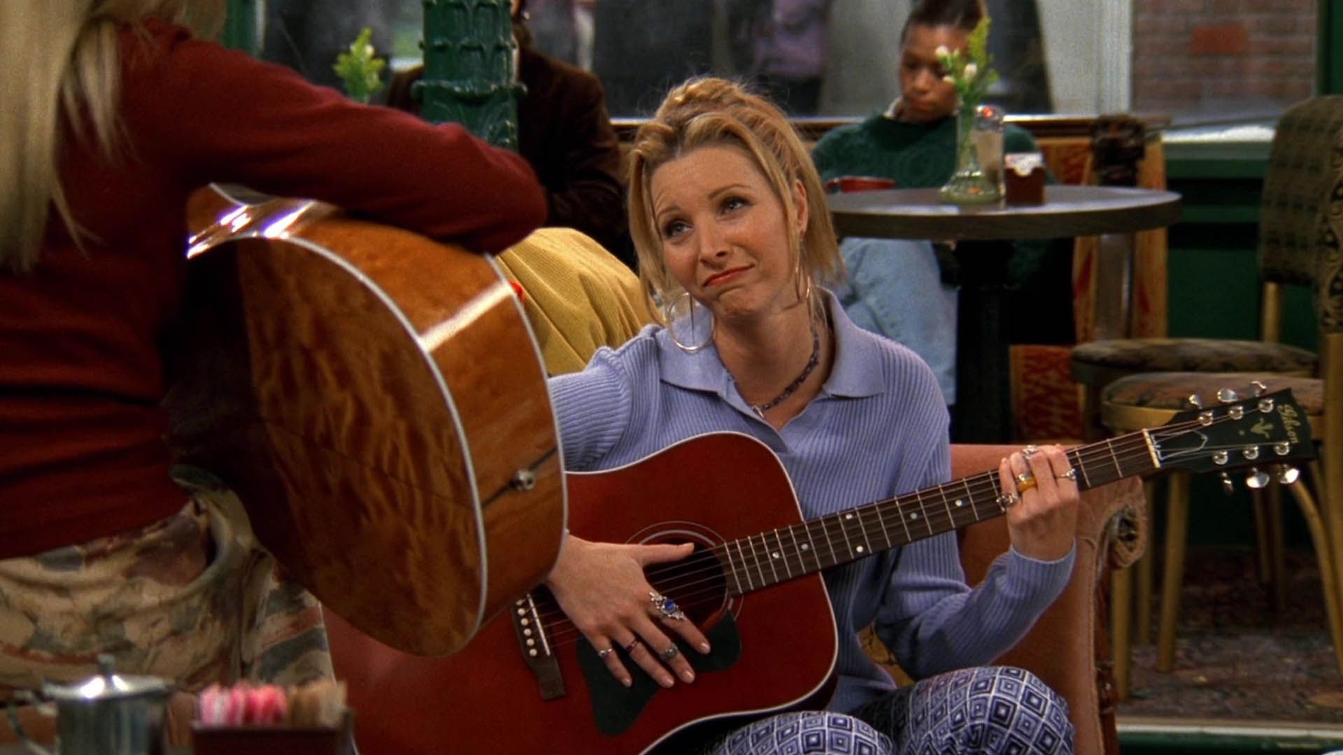 2021-5-lisa-kudrow-friends