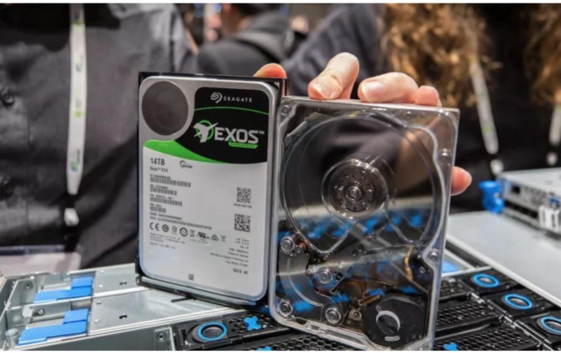 2021-5-seagate-exos-machii