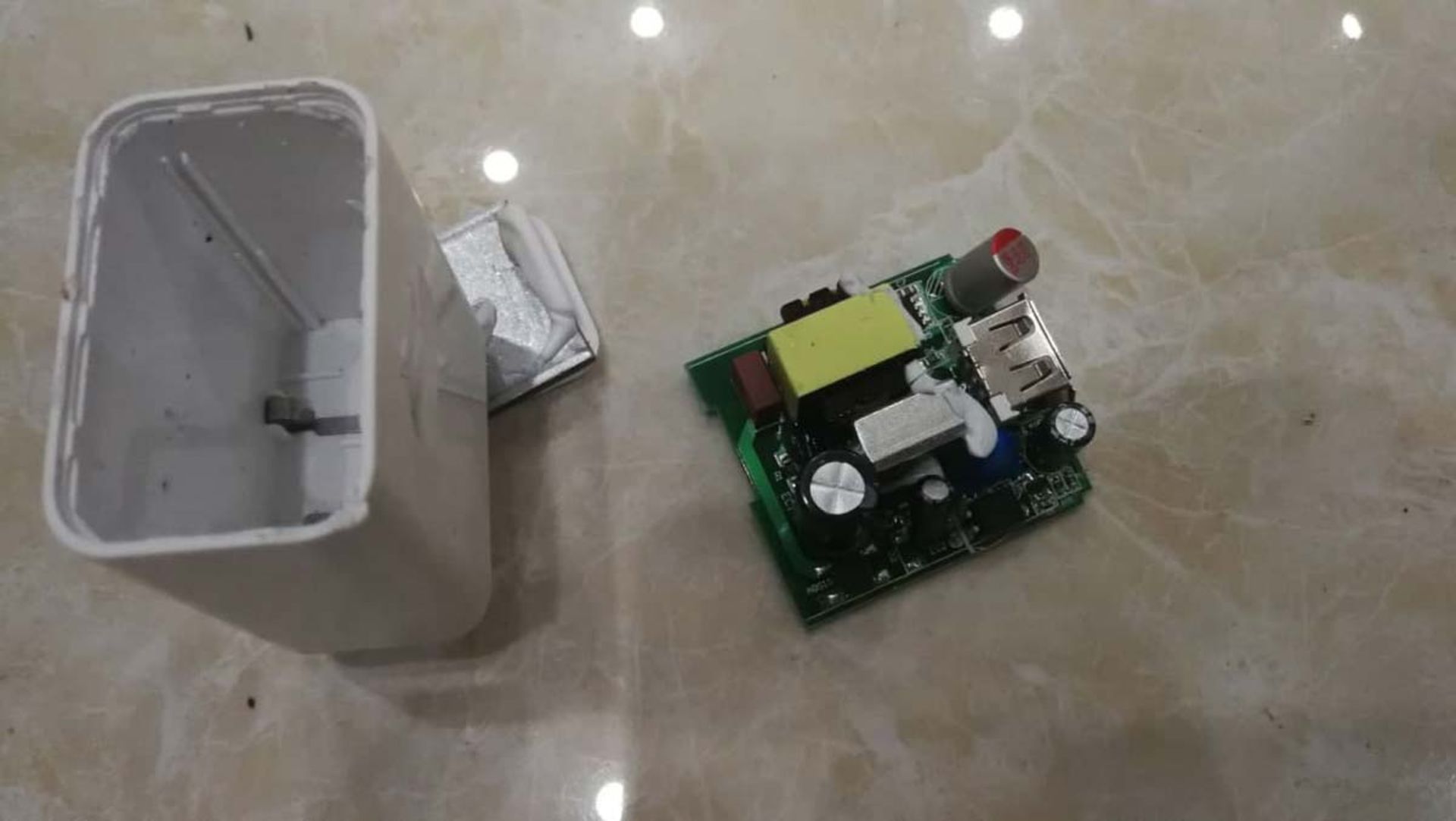 شارژر تقلبی هواوی