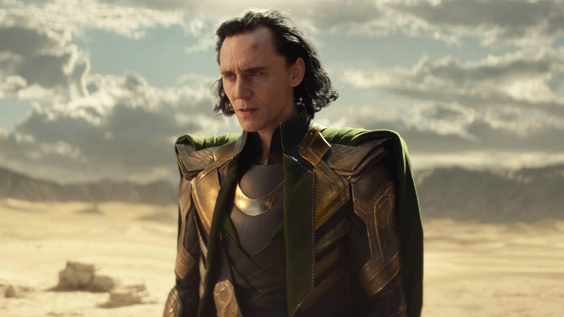 2021-6-loki-series-episode-1-tom-hiddleston-mongolia-desert