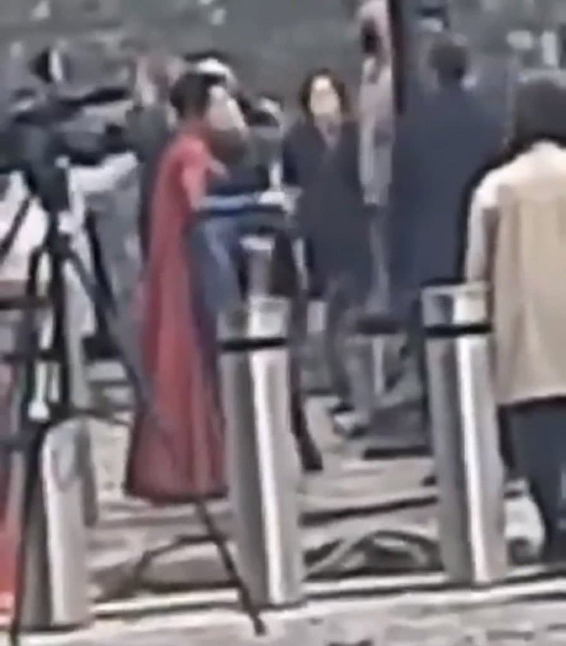2021-6-the-flash-movie-bts-photo-sasha-calle-as-supergirl