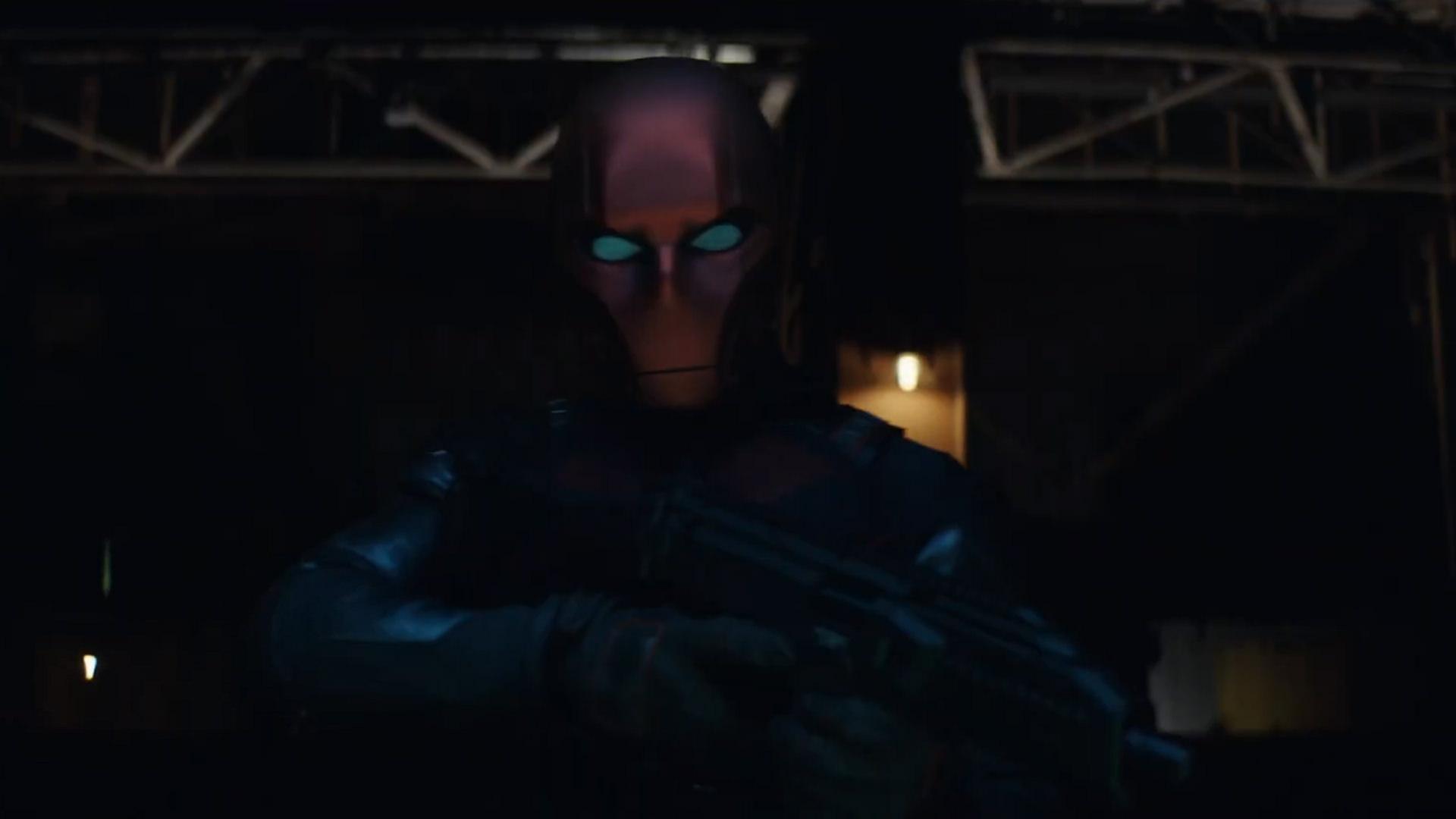 کارن والترز در نقش رد هوود در فصل سوم سریال Titans 