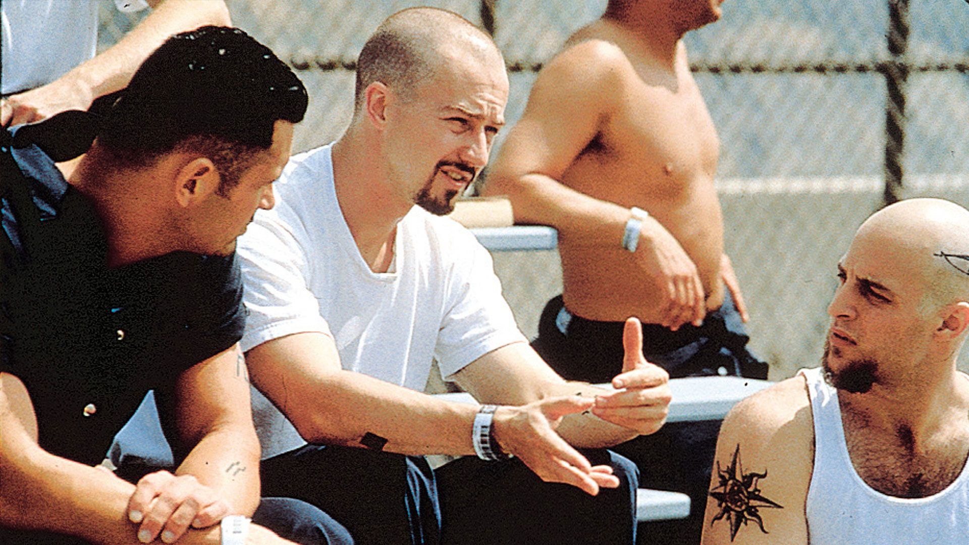 سکانس زندام فیلم تاریخ مجهول آمریکا